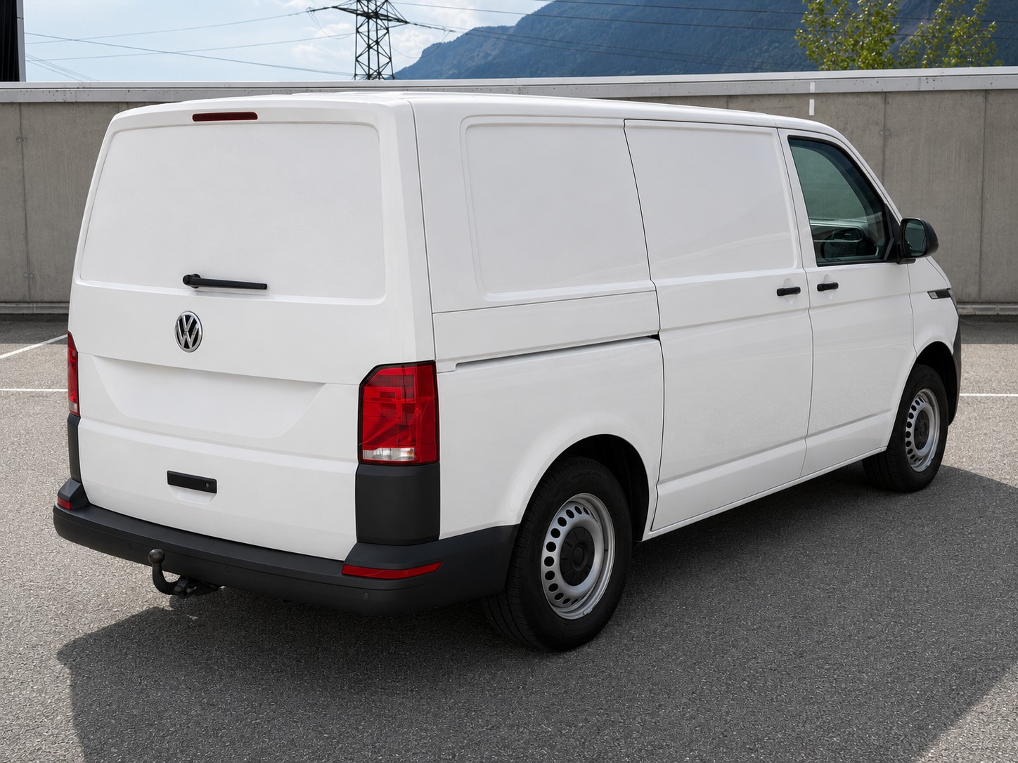 VW T6.1 2.0 TDI 4Motion DSG-image-5