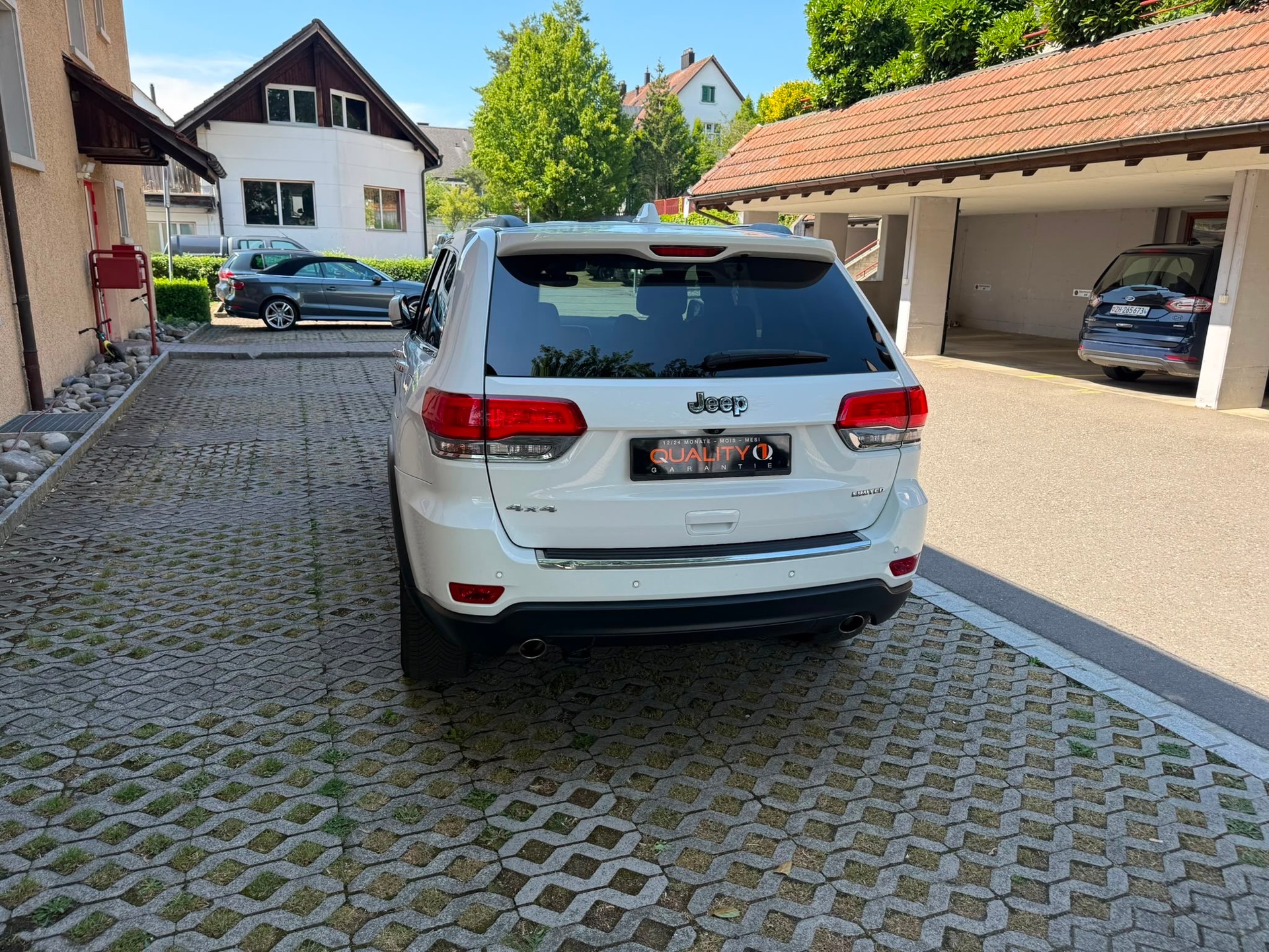 JEEP Grand Cherokee 3.0 CRD Limited Automatic-image-3