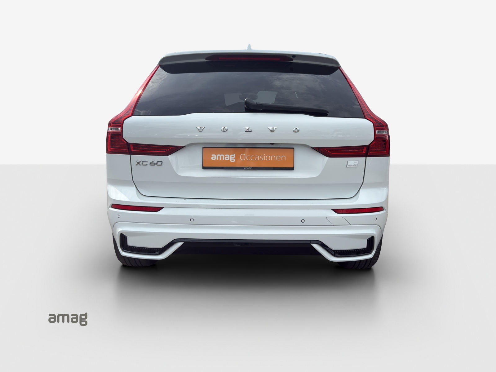 VOLVO XC60 T6 eAWD R-Design Geartronic-image-4