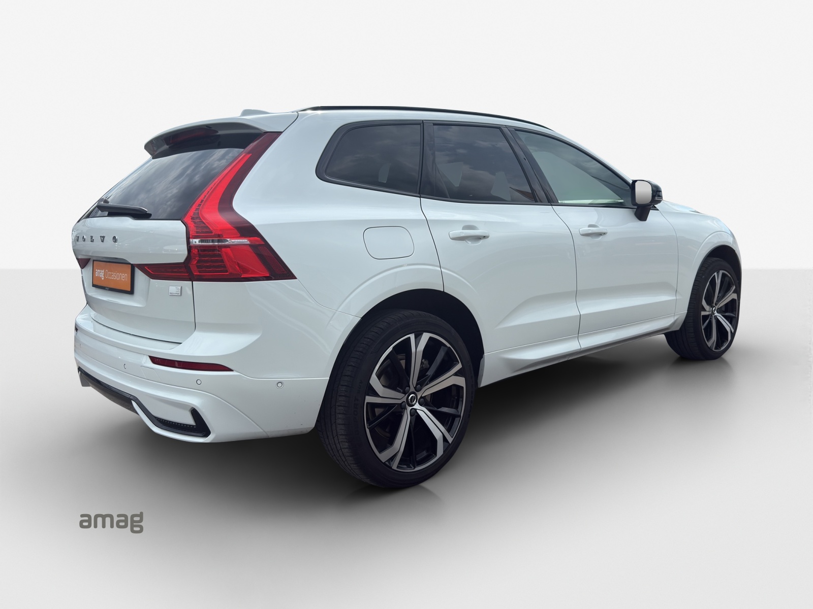 VOLVO XC60 T6 eAWD R-Design Geartronic-image-5