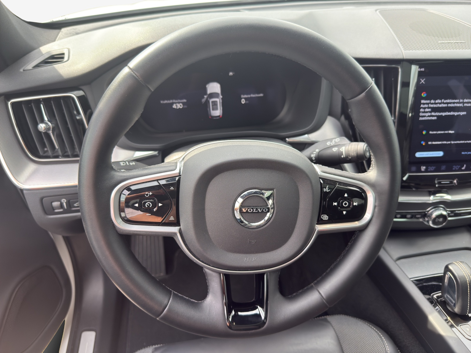 VOLVO XC60 T6 eAWD R-Design Geartronic-image-9