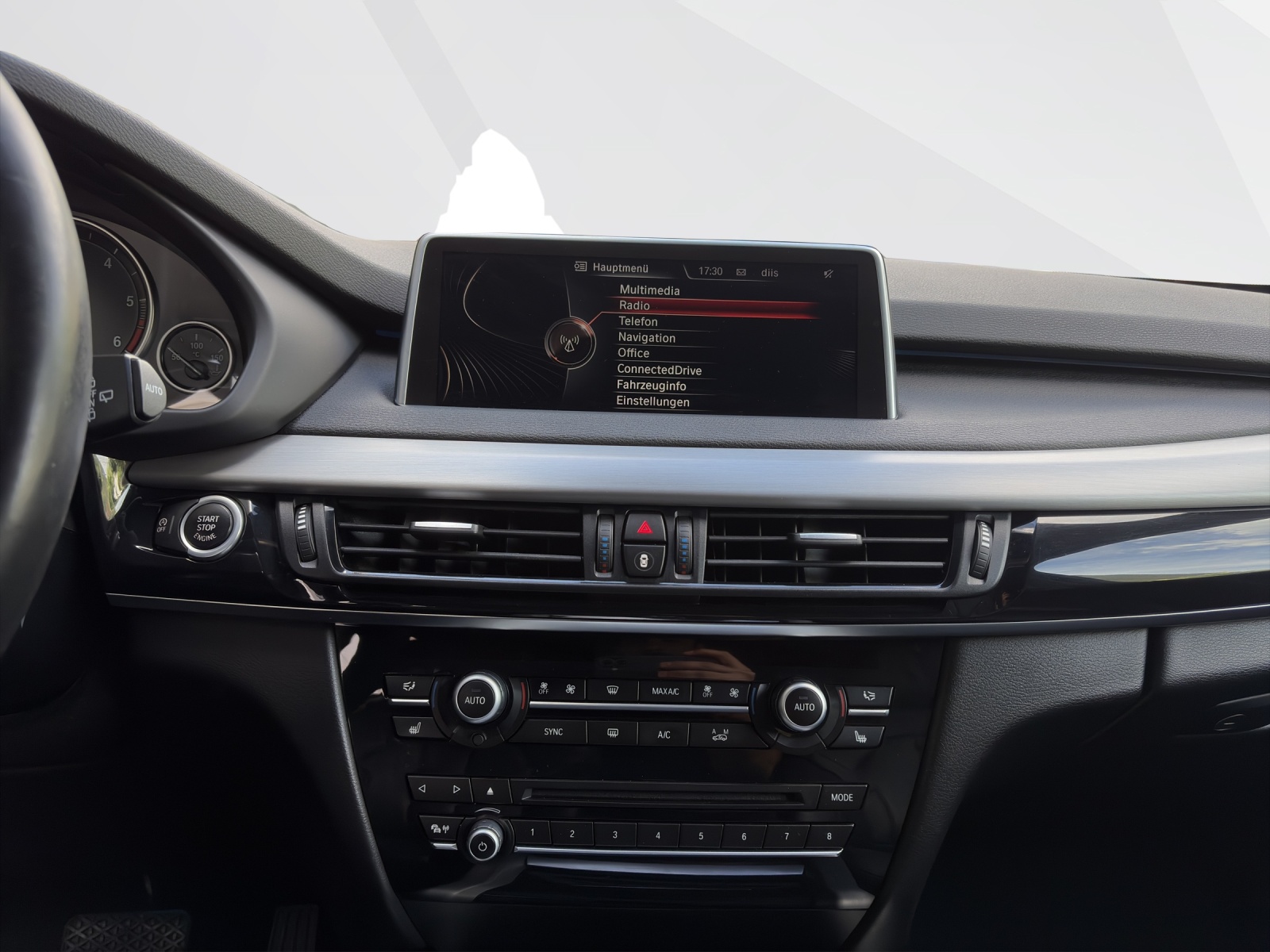BMW X5 30d xDrive-image-13