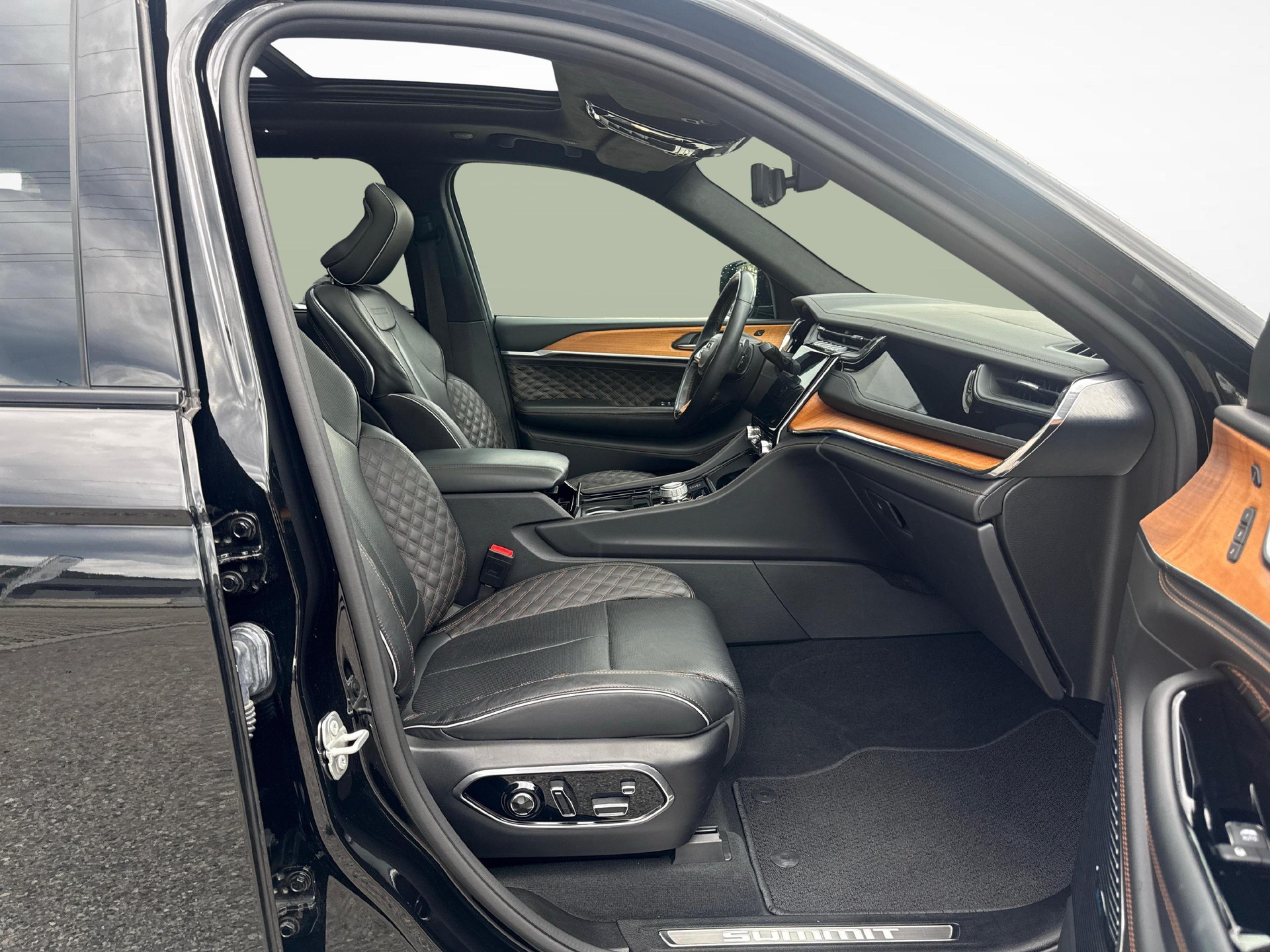 JEEP Grand Cherokee 2.0 Turbo Summit Reserve 4xe - Gancio traino amovibile e pneumatici invernali inclusi-image-10