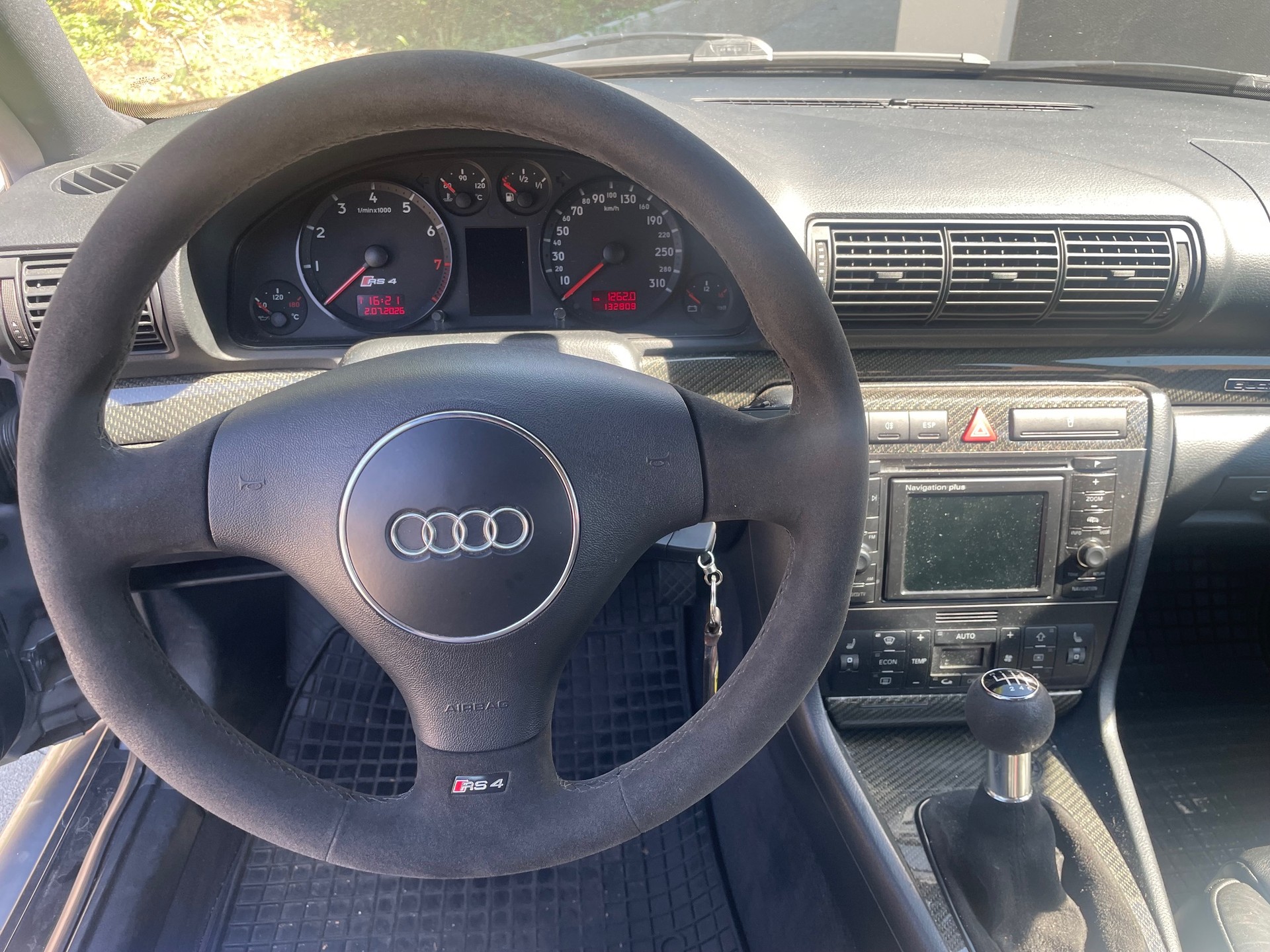 AUDI RS4 Avant quattro, 380 PS, 6 Gang, 4X4 quattro, Leder, Sitzh., CH-Auto, MFK NEU-image-11