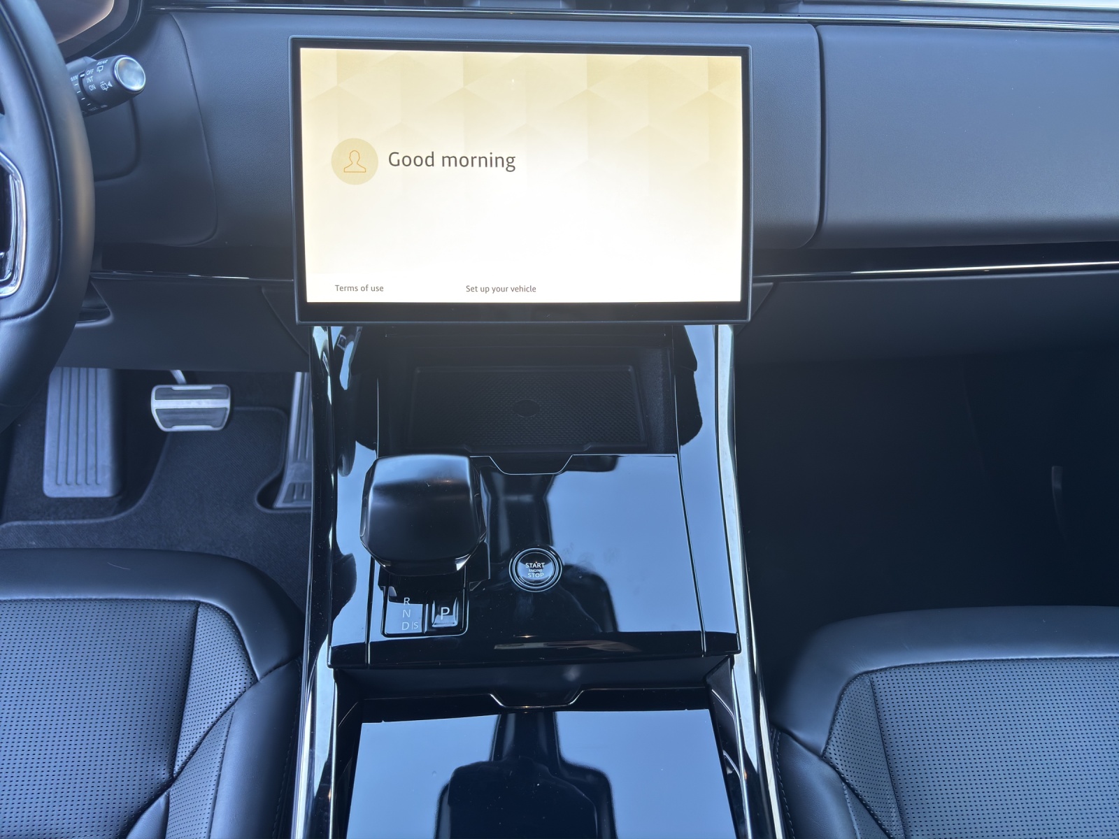LAND ROVER Range Rover Sport P635 4.4 V8 SV Black-image-13