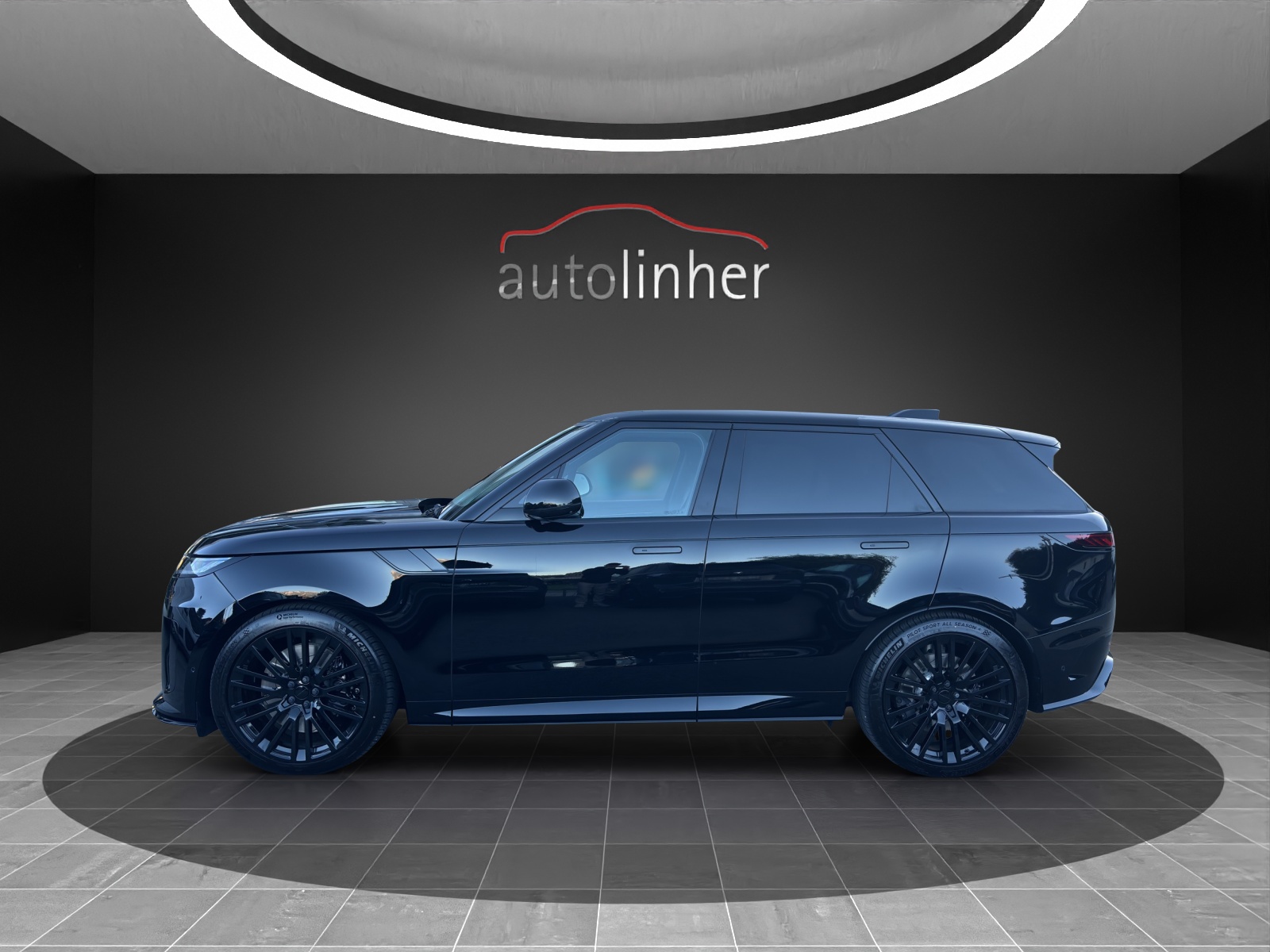 LAND ROVER Range Rover Sport P635 4.4 V8 SV Black-image-1