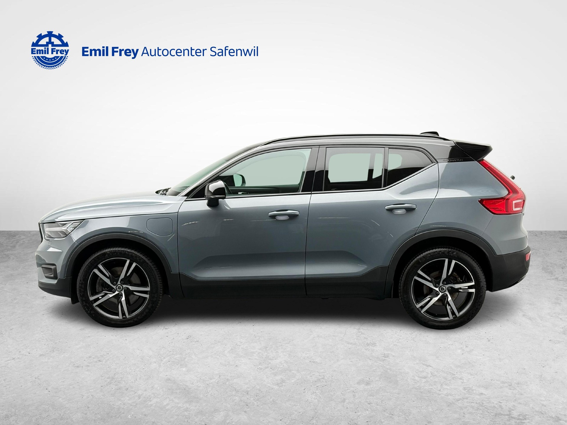 VOLVO XC40 1.5 T4 PiH R-Design-image-1
