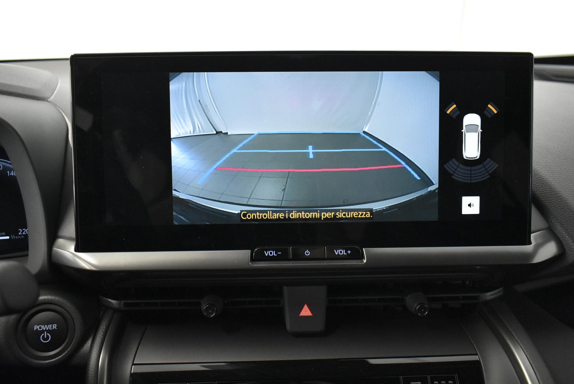 TOYOTA C-HR 2.0 PHEV Swiss Edition - Ruote invernali e Servizi inclusi-image-9