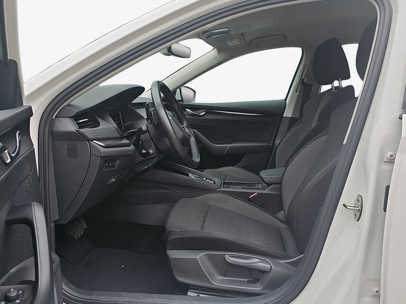 SKODA Octavia Combi 2.0 TDI DSG Ambition 4x4-image-6