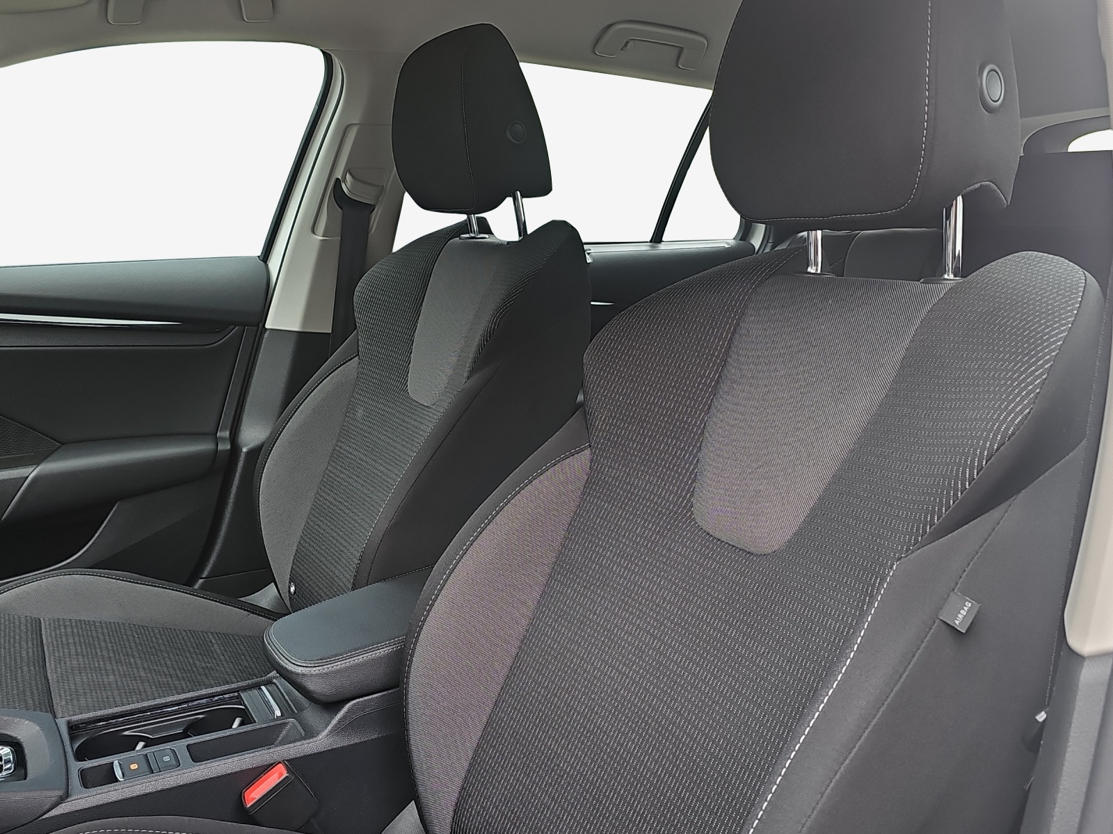 SKODA Octavia Combi 2.0 TDI DSG Ambition 4x4-image-13