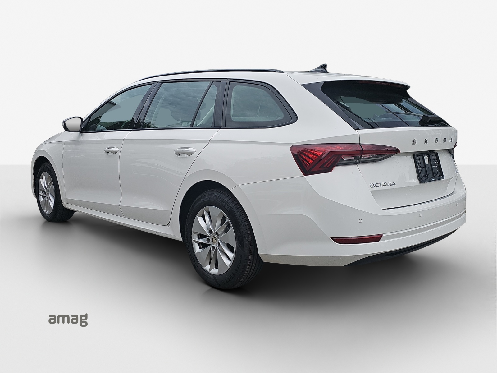 SKODA Octavia Combi 2.0 TDI DSG Ambition 4x4-showroom-element-1