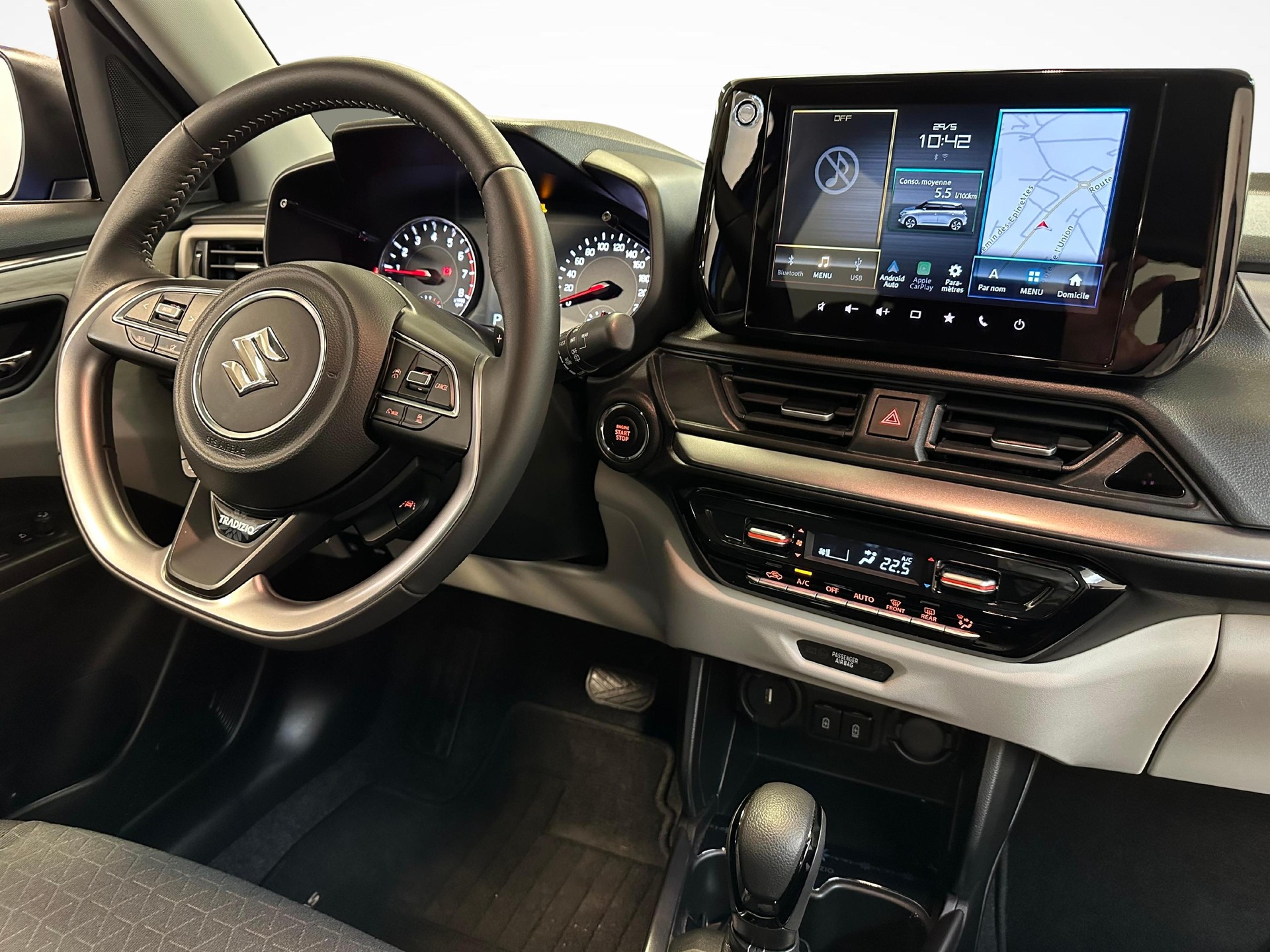 SUZUKI Swift 1.2 Tradizio Top Hybrid-image-5
