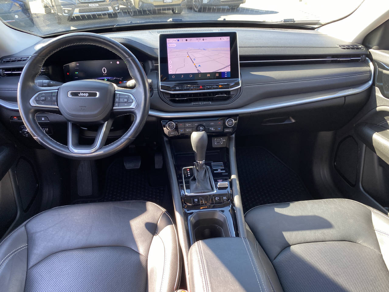 JEEP Compass 1.3 Limited 4xe-image-8