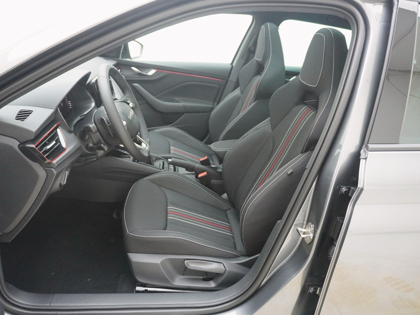 SKODA Scala 1.5 TSI Monte Carlo DSG-image-12