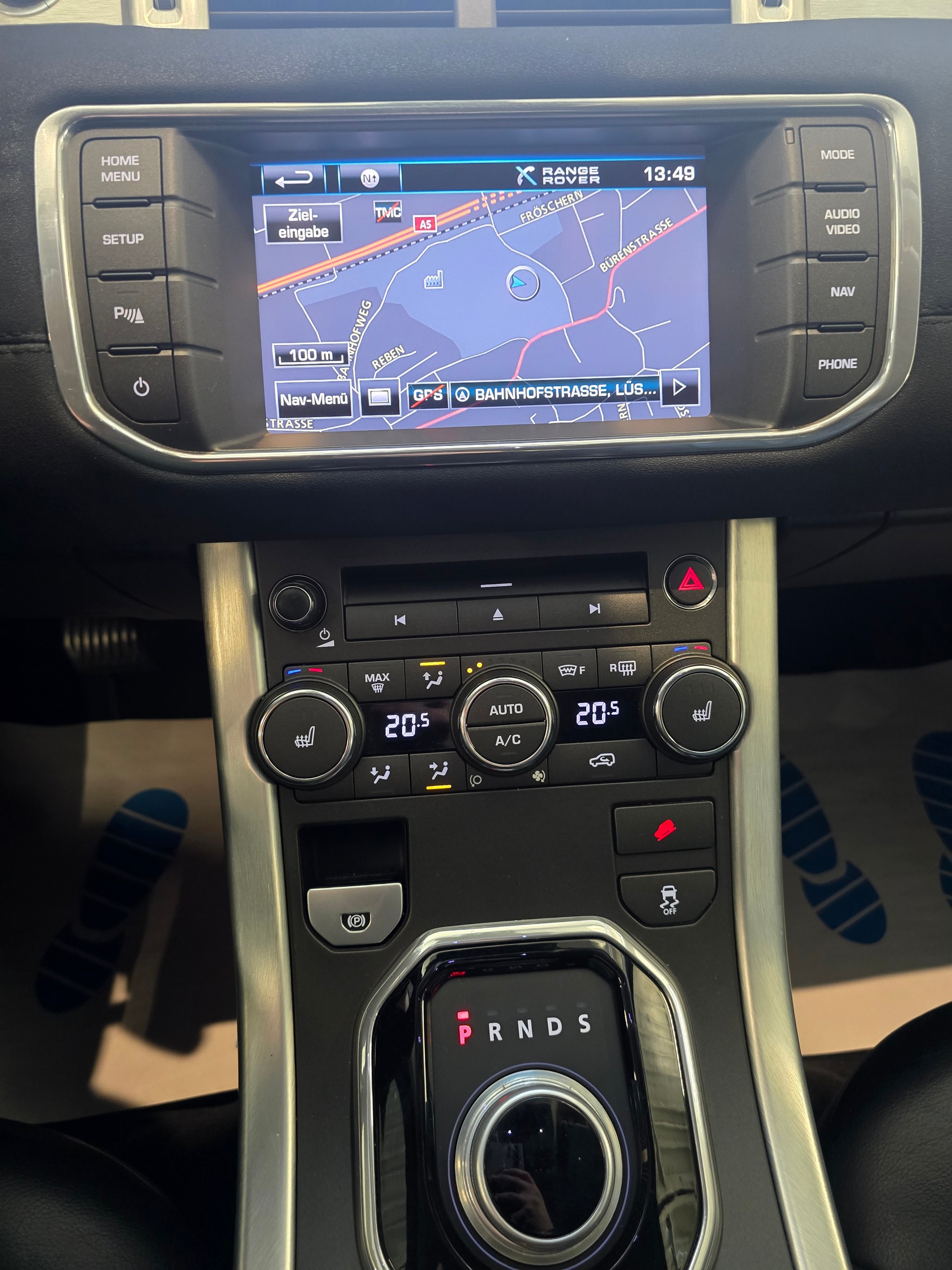 LAND ROVER Range Rover Evoque 2.2 SD4 Pure AT6-image-14