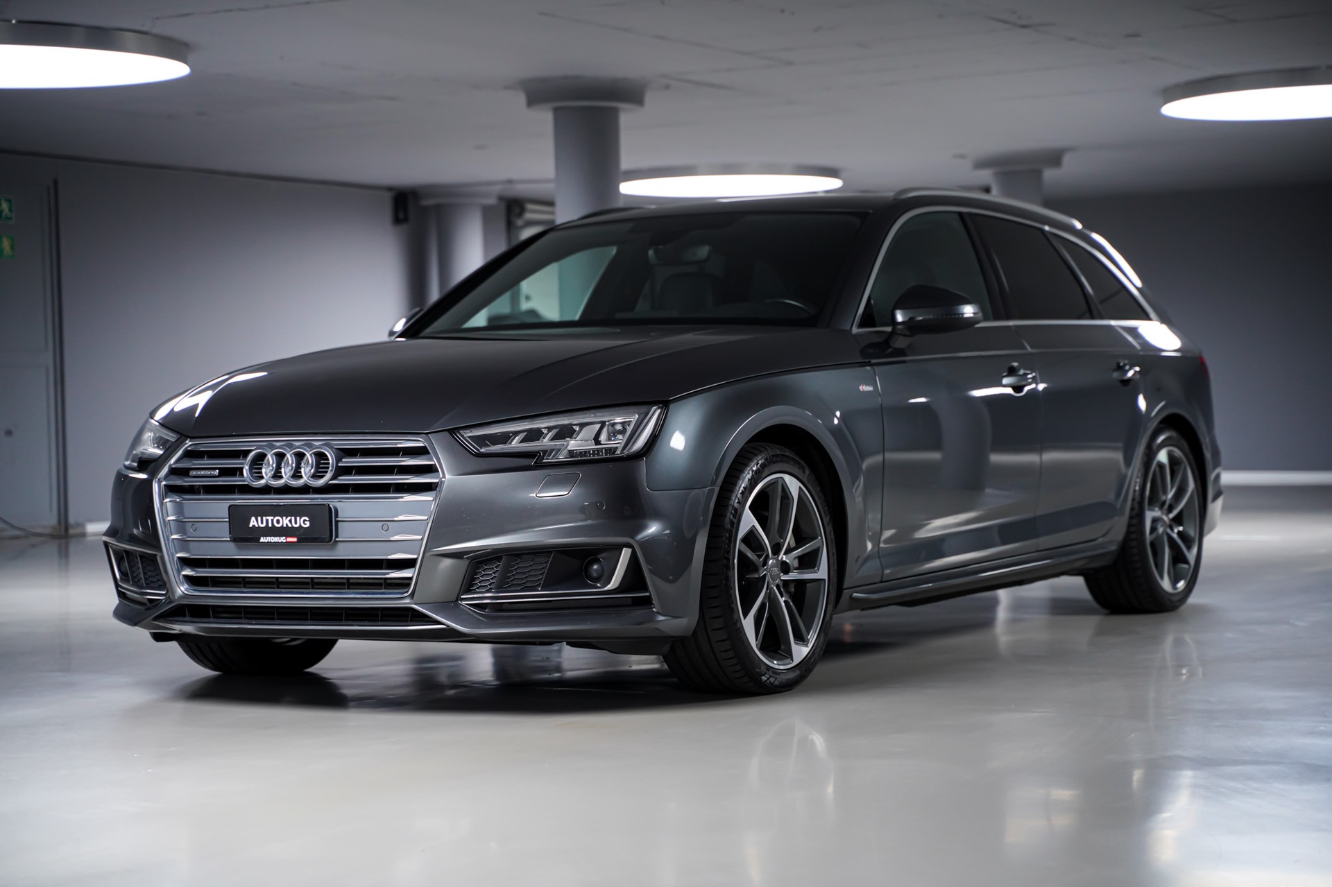 AUDI A4 Avant 3.0 TDI S-Line quattro S-tronic-image-0