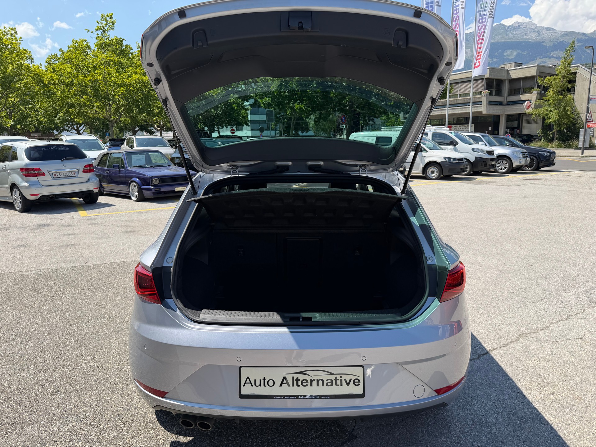 SEAT Leon 2.0 TSI FR DSG-image-16