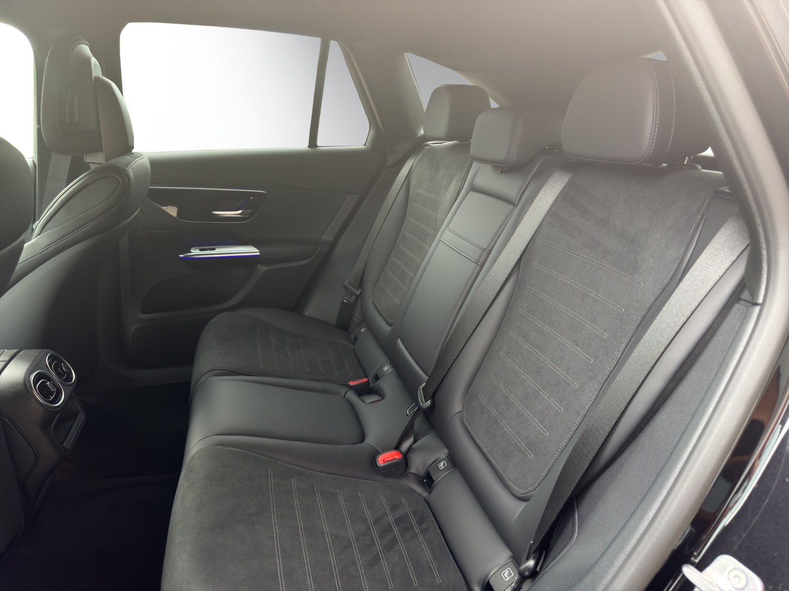 Image MERCEDES-BENZ GLC-400 GLC 400 e 4Matic EQ Star 9G-Tronic