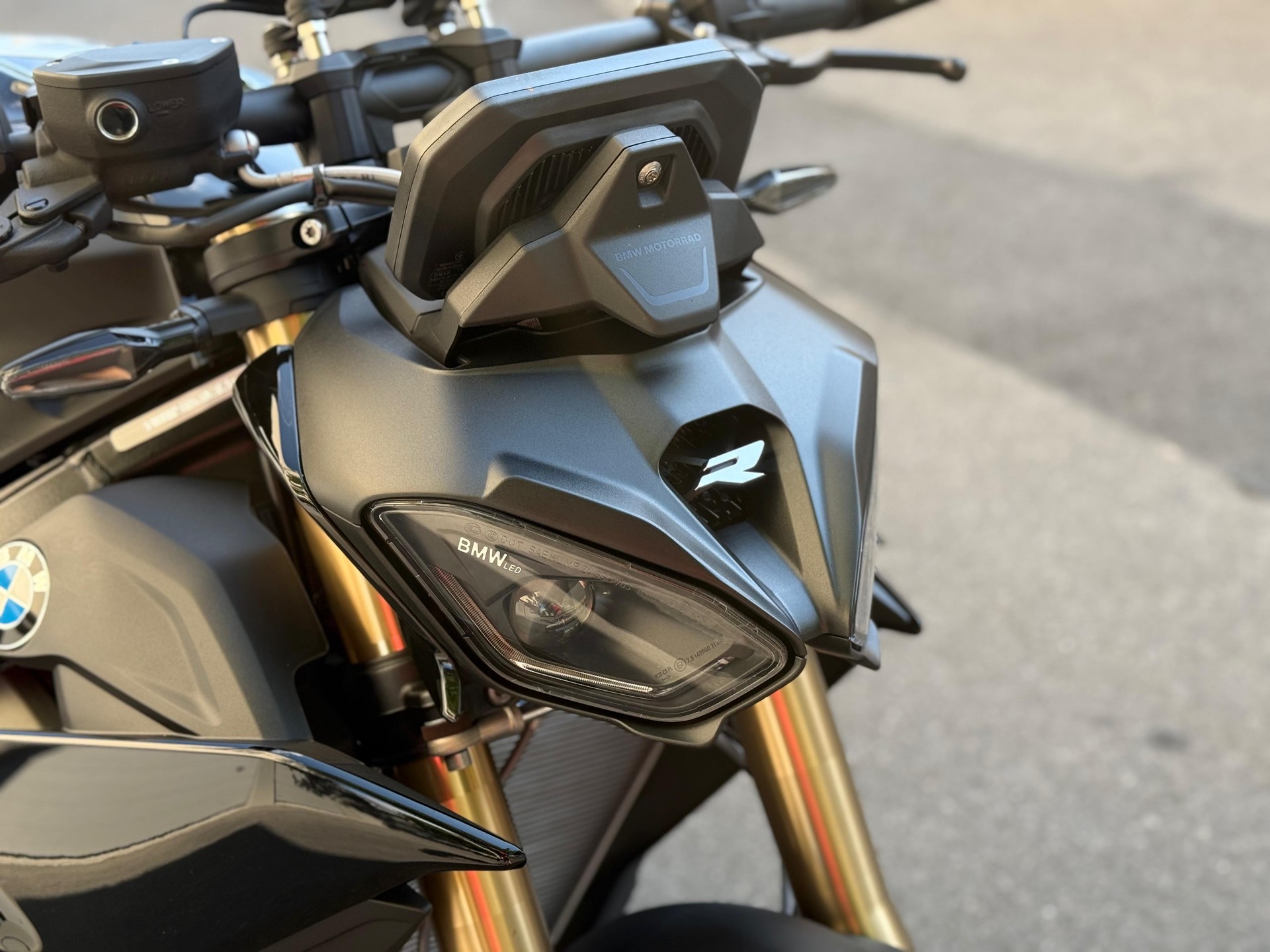 BMW S 1000 R-image-11