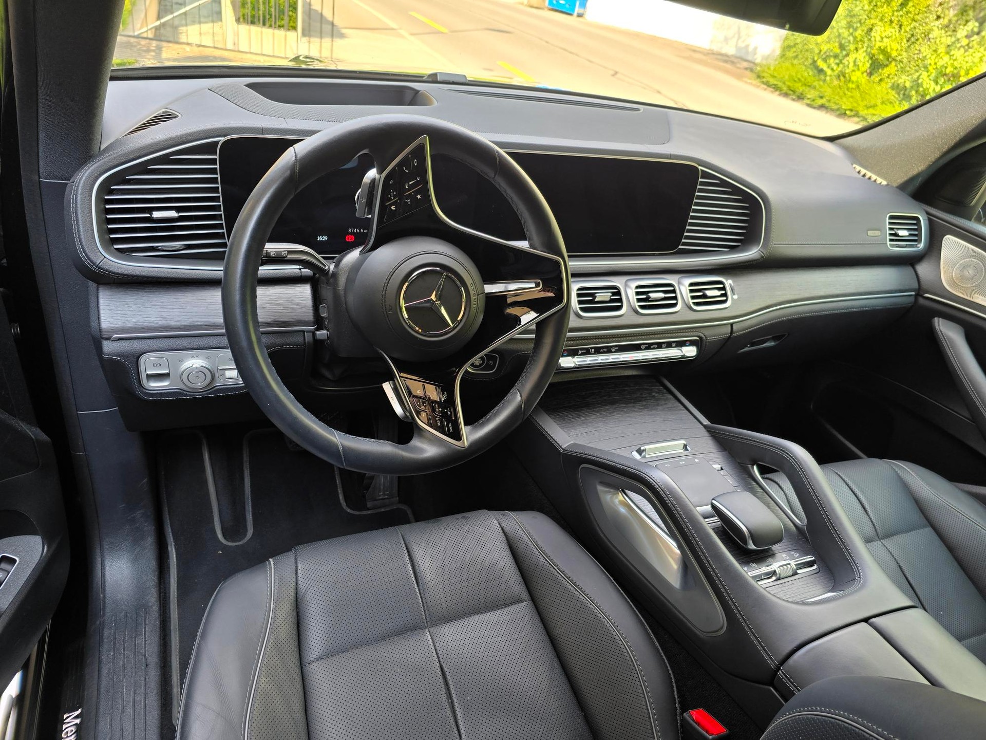 MERCEDES-BENZ GLE 450 d 4matic-image-4