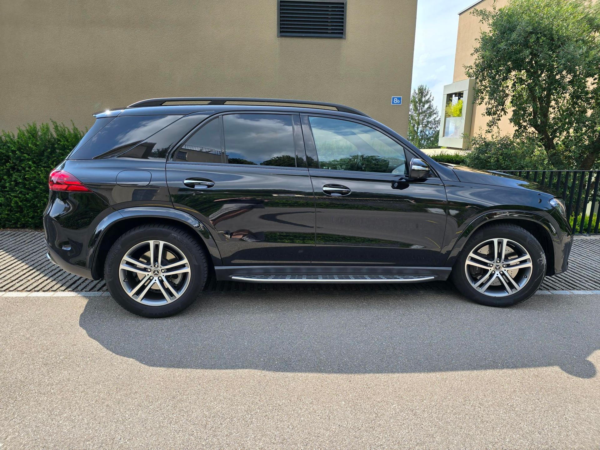 MERCEDES-BENZ GLE 450 d 4matic-image-2