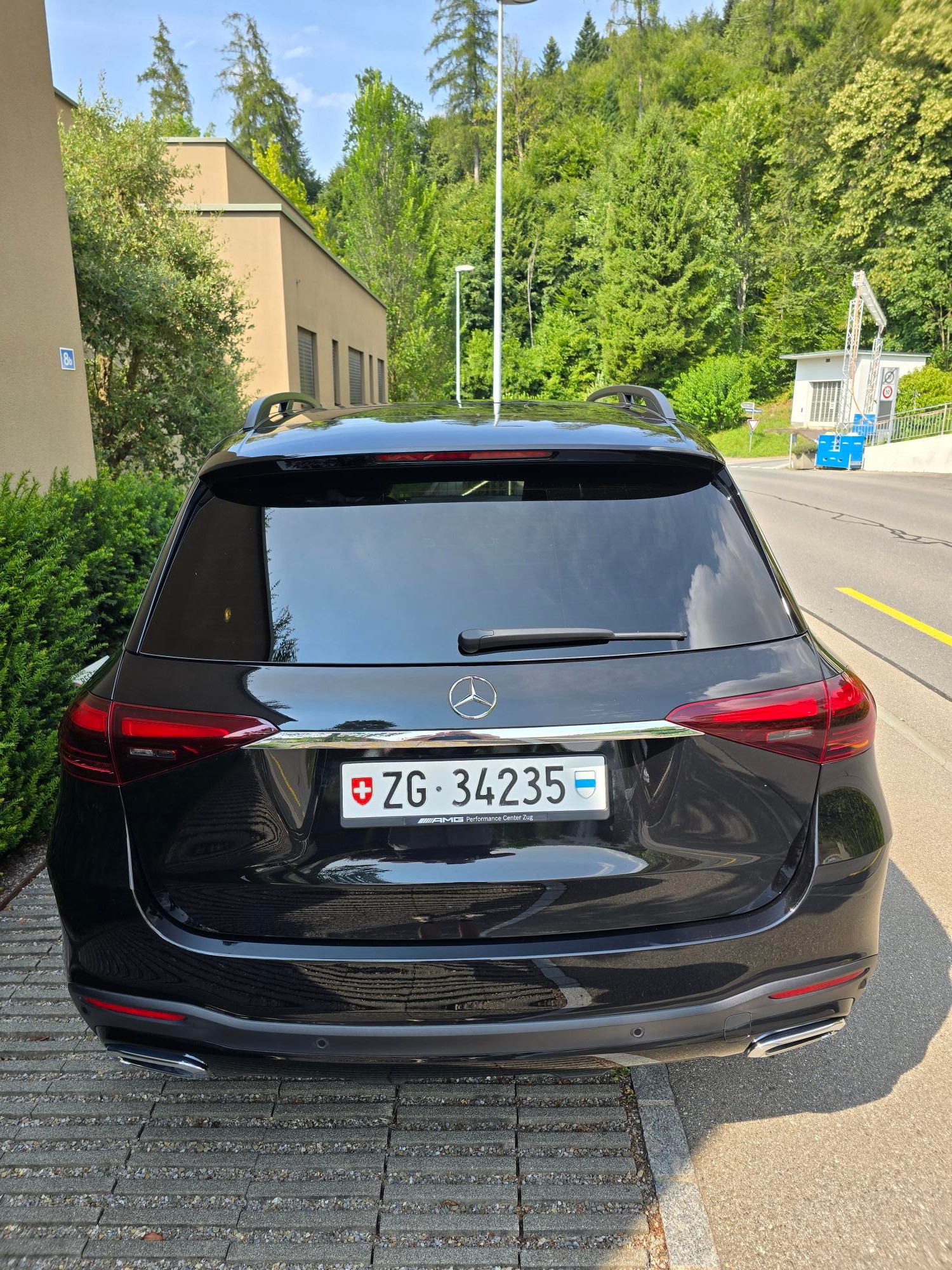 MERCEDES-BENZ GLE 450 d 4matic-image-3
