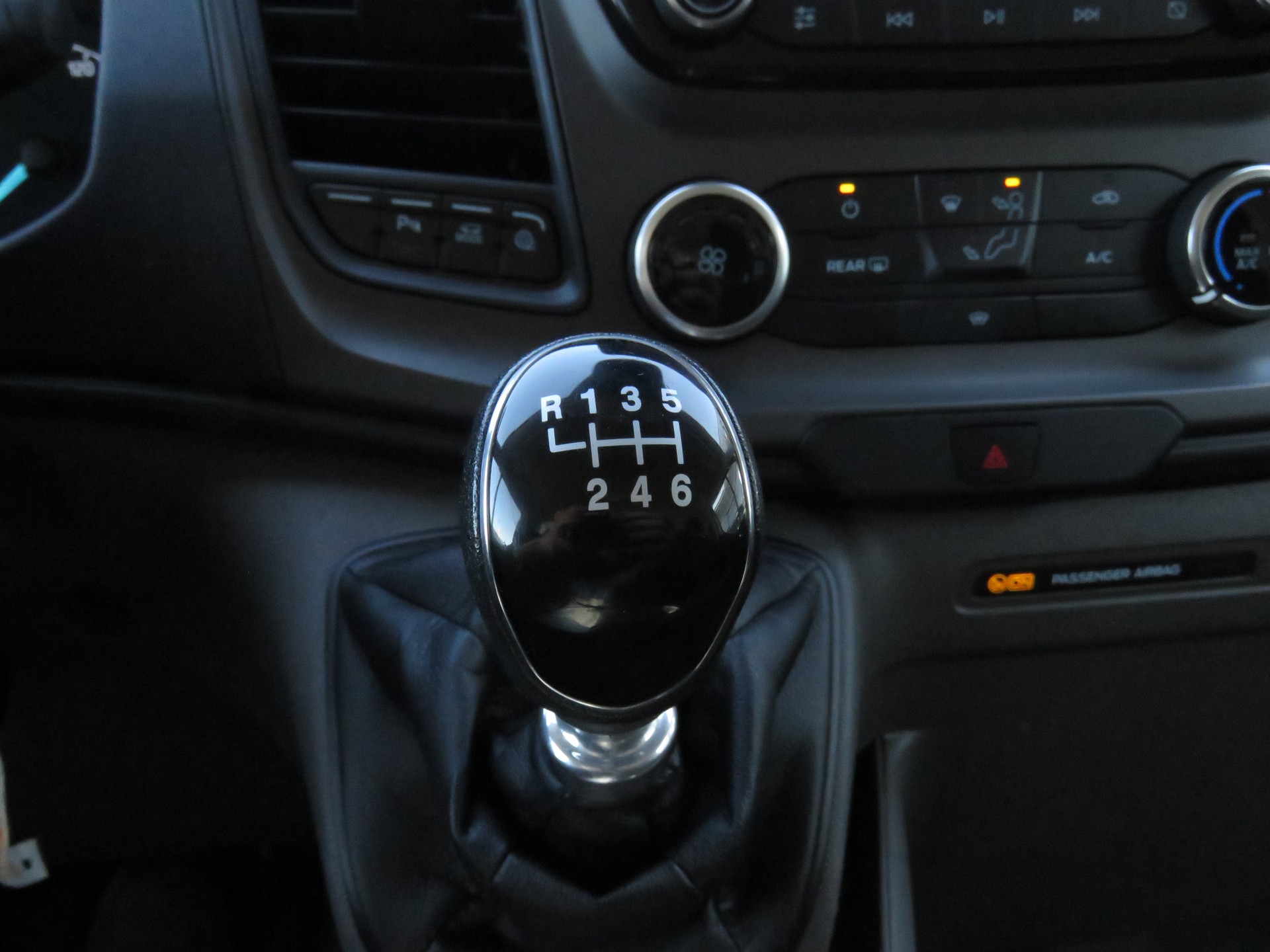 FORD Transit Custom Van 280 L1H1 Trend-image-13