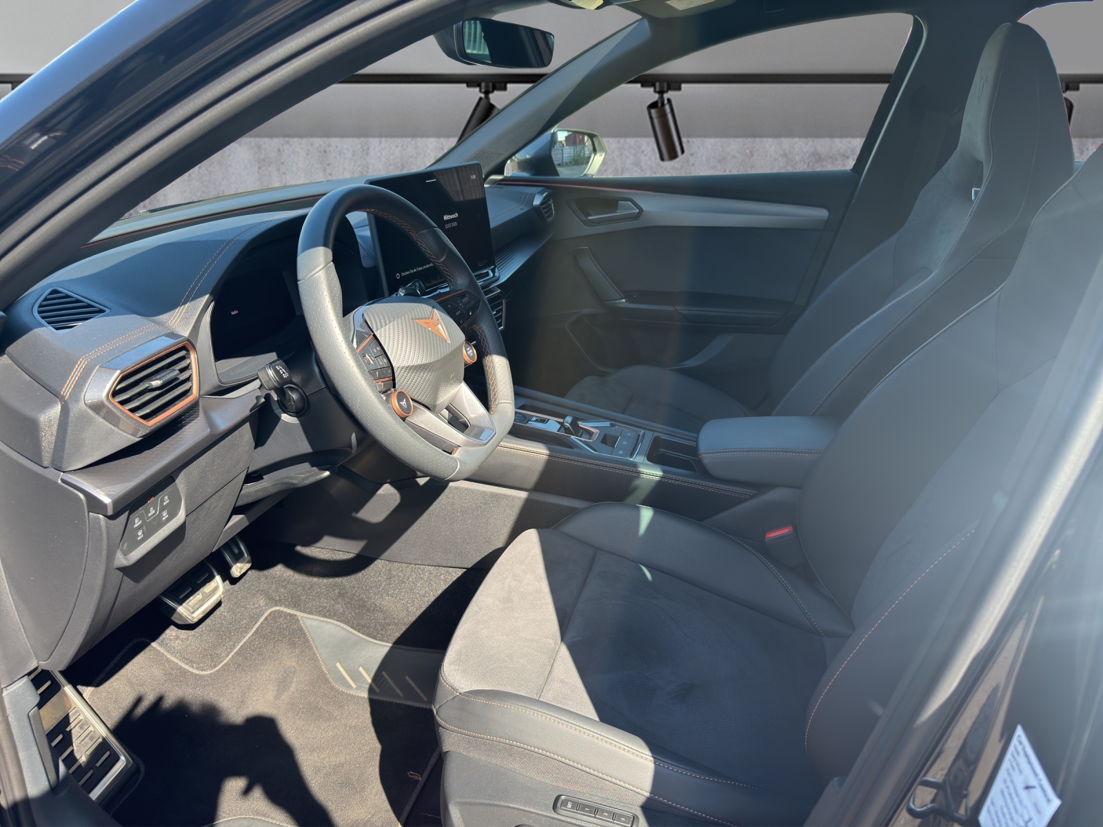 CUPRA LEON ST 2.0 TSI VZ DSG 4Drive-image-5