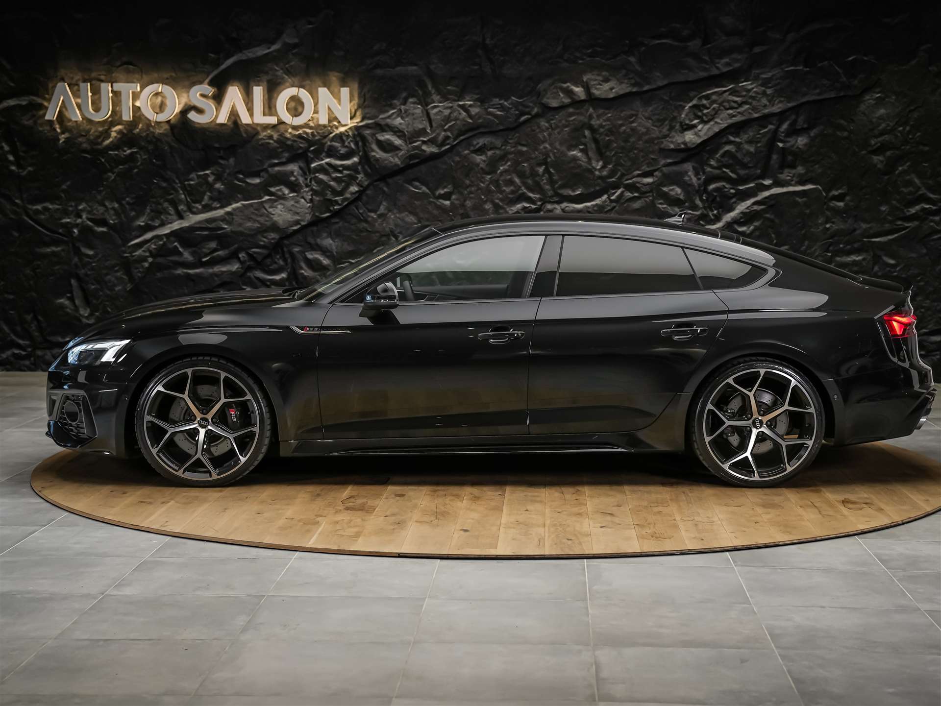 AUDI RS5 Sportback 2.9 TFSI quattro tiptronic *Assistenzpaket*21" Felgen*Massage*-showroom-element-1