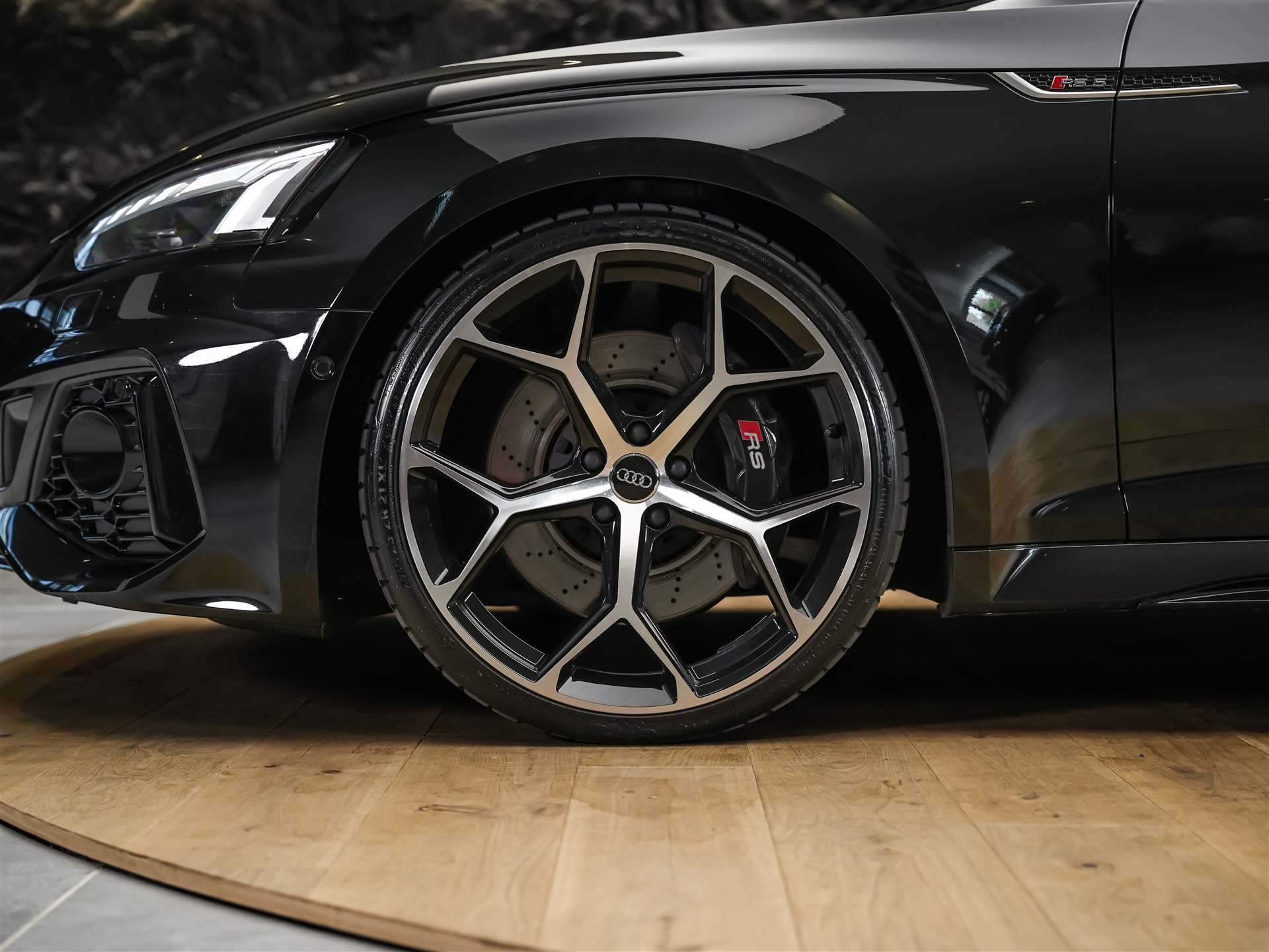 AUDI RS5 Sportback 2.9 TFSI quattro tiptronic *Assistenzpaket*21" Felgen*Massage*-image-16