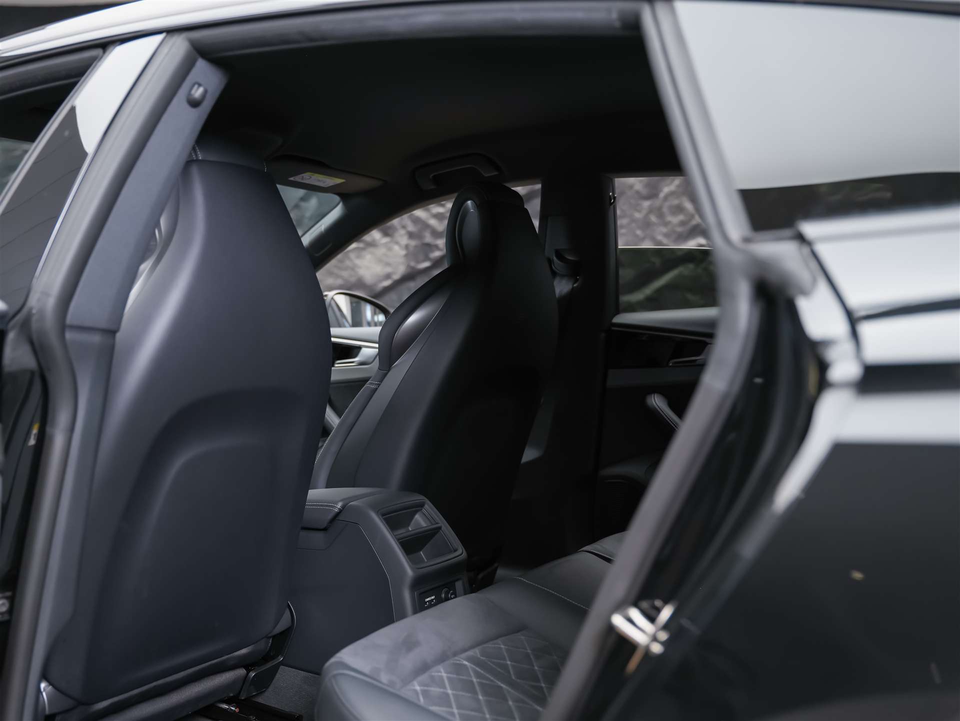 AUDI RS5 Sportback 2.9 TFSI quattro tiptronic *Assistenzpaket*21" Felgen*Massage*-image-11
