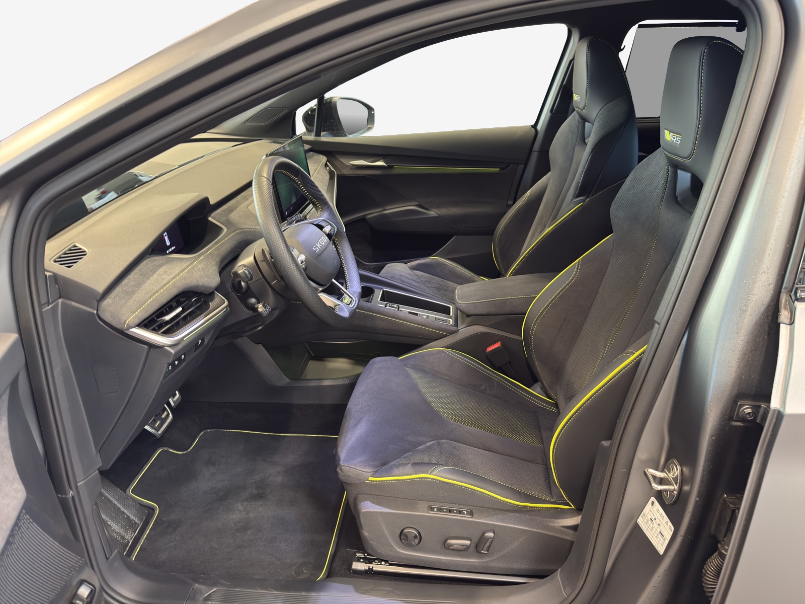 SKODA Elroq RS Matt Edition 4x4-image-7