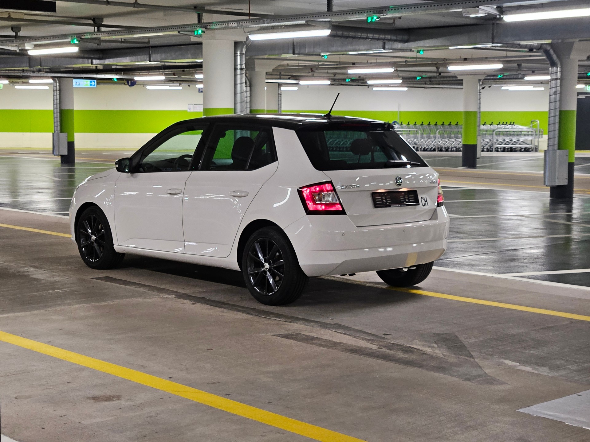 SKODA 1.2 TSI Style-image-2