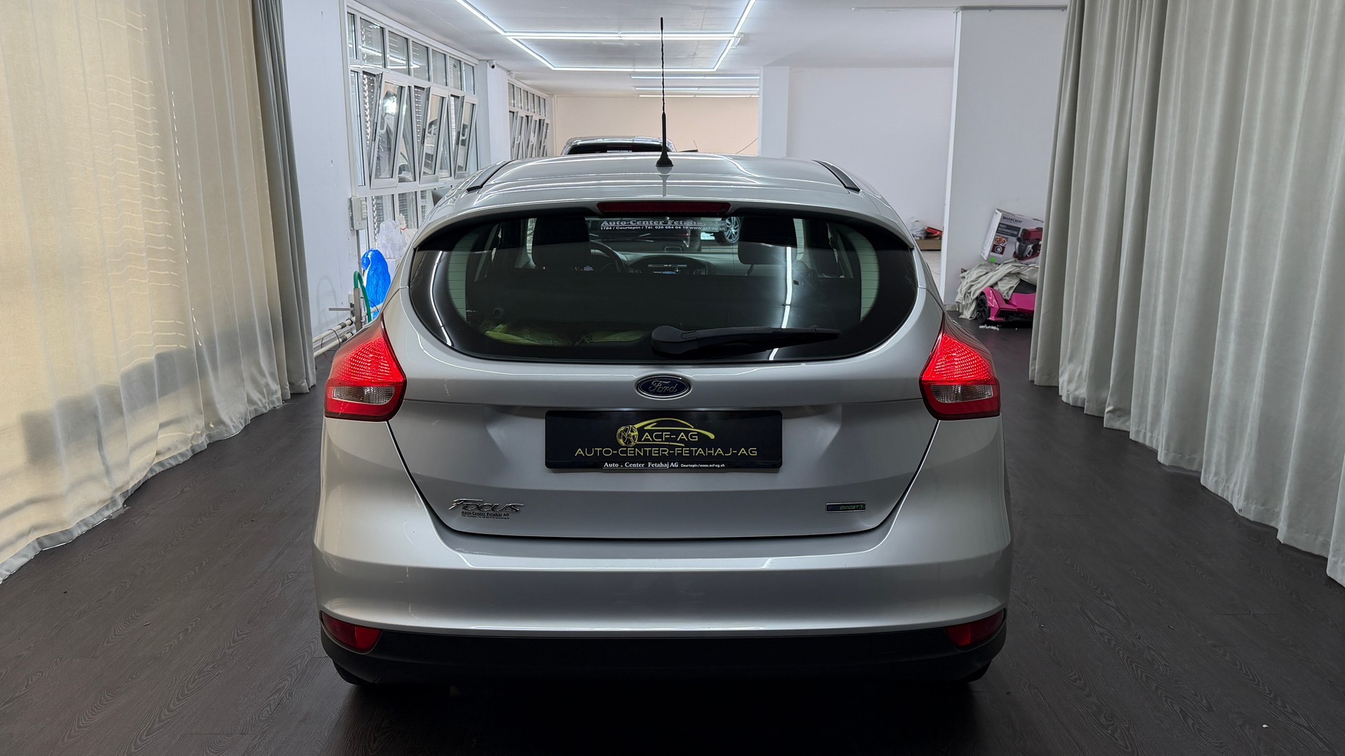 FORD Focus 1.0 SCTi Business-image-4