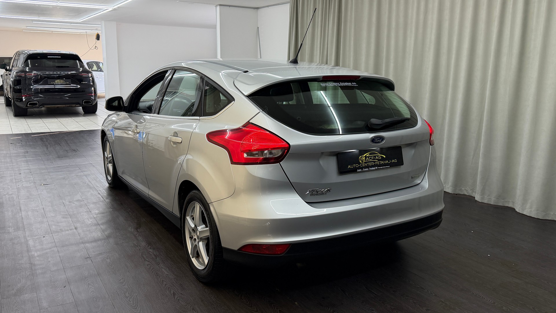 FORD Focus 1.0 SCTi Business-image-5