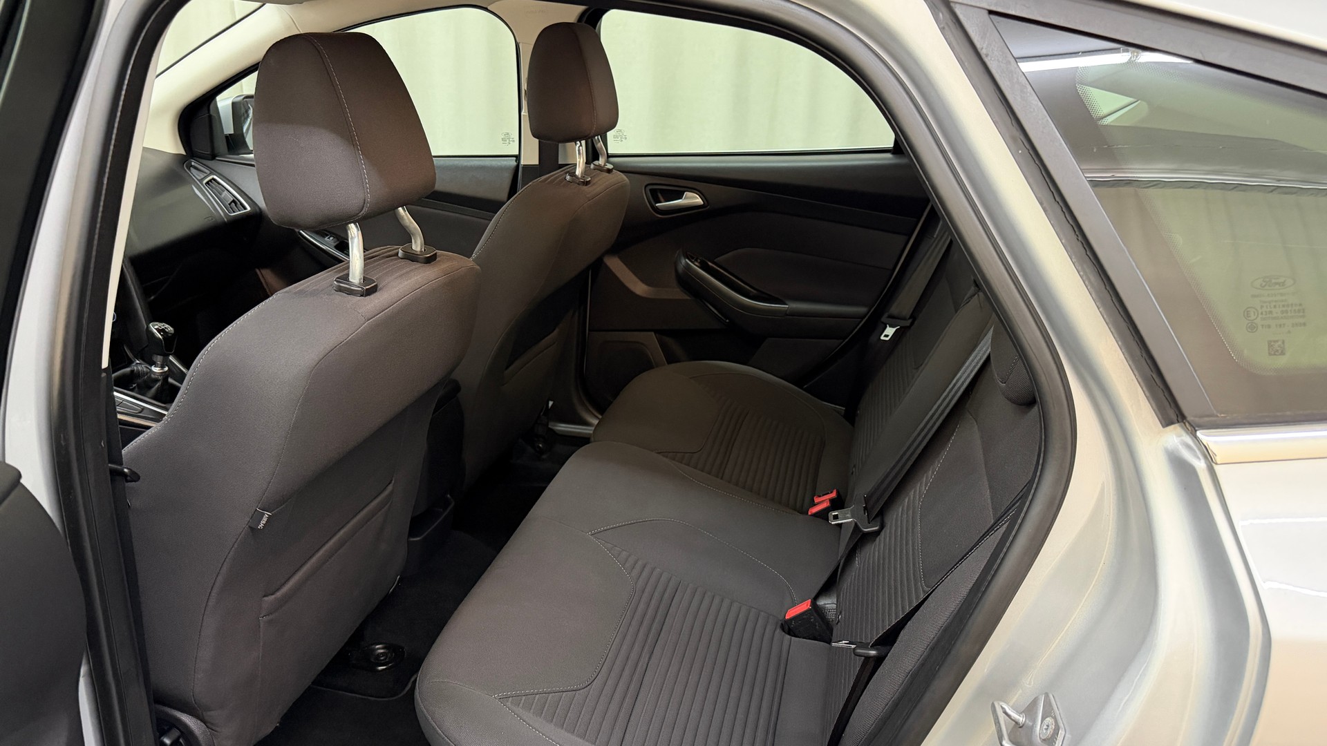 FORD Focus 1.0 SCTi Business-image-13