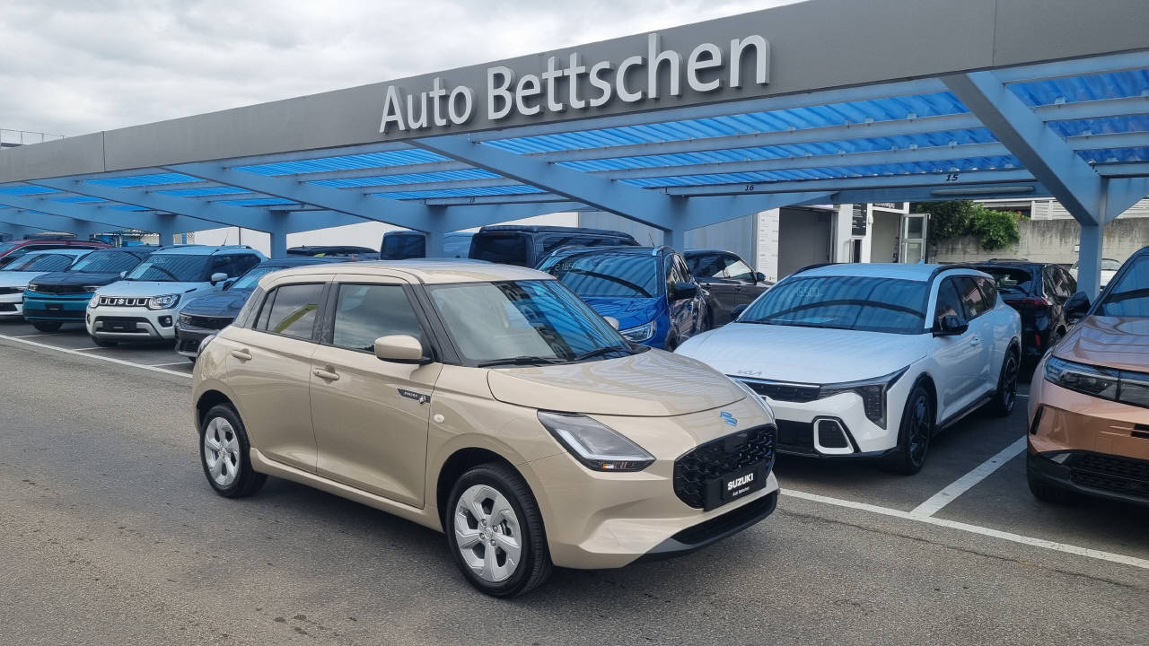 SUZUKI Swift 1.2 Sakura Hybrid 4x4-image-0