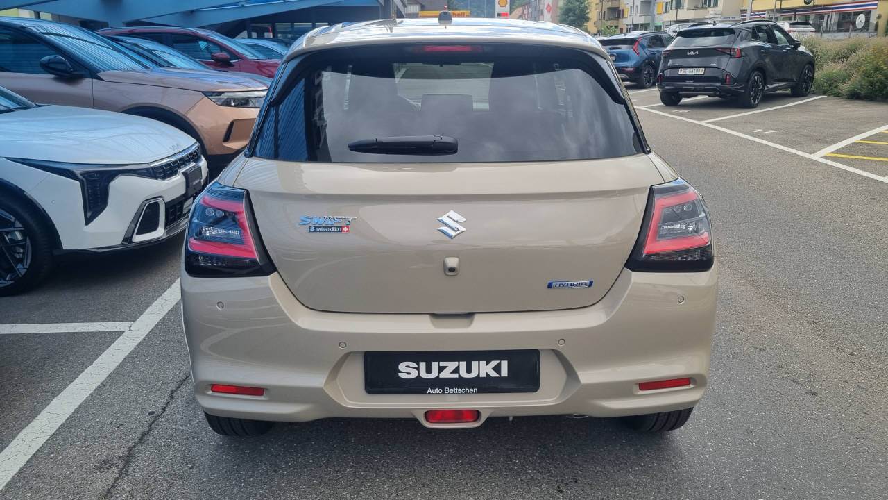 SUZUKI Swift 1.2 Sakura Hybrid 4x4-image-5