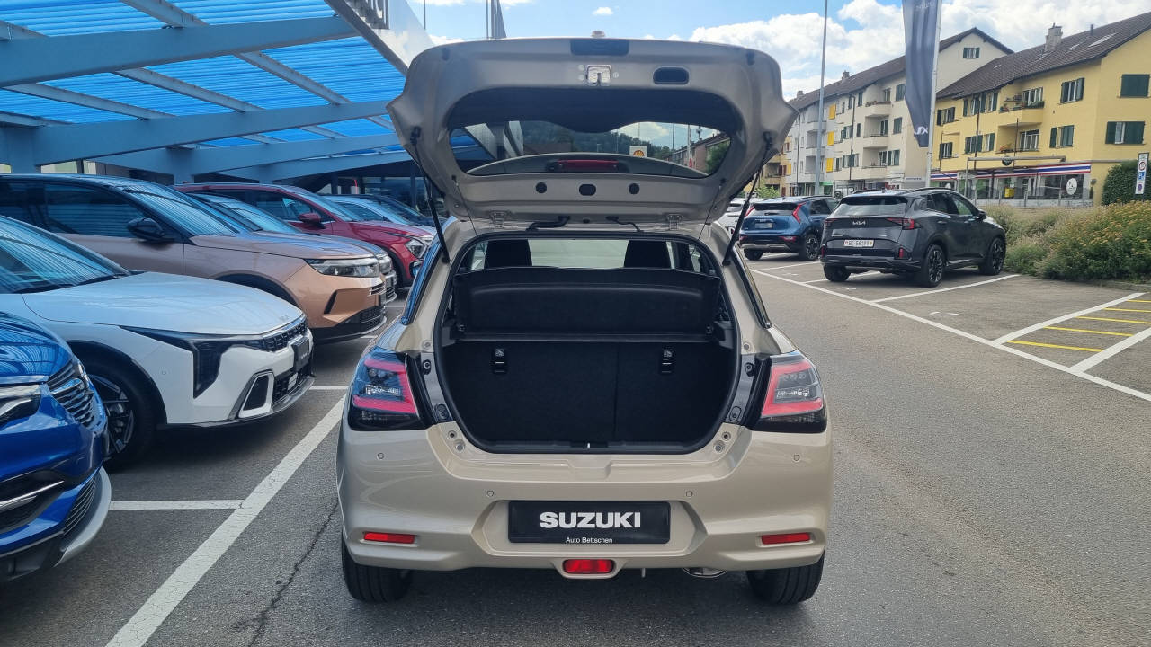SUZUKI Swift 1.2 Sakura Hybrid 4x4-image-8