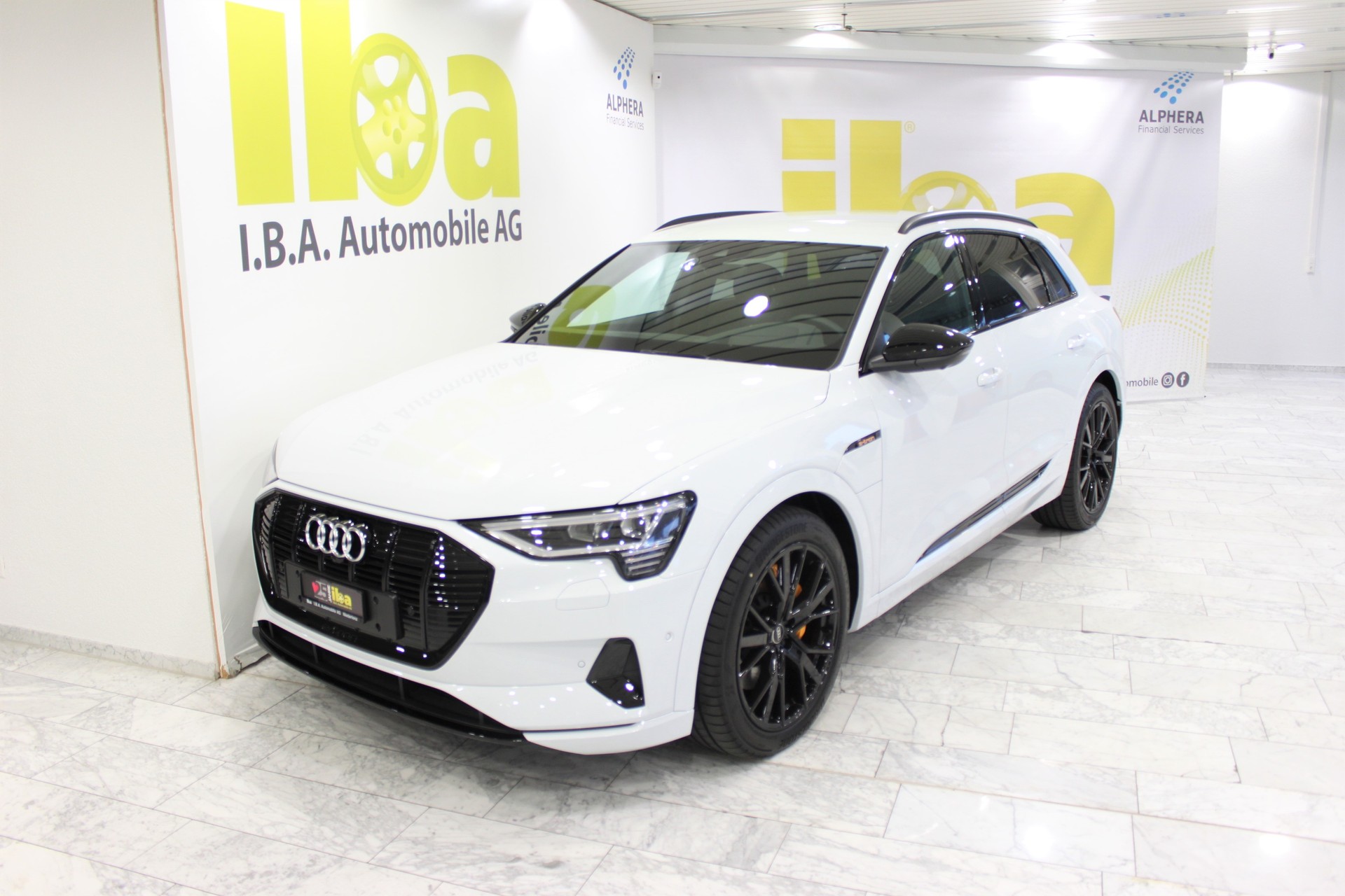 AUDI e-tron 55 S Line Black Edition quattro (CH)
