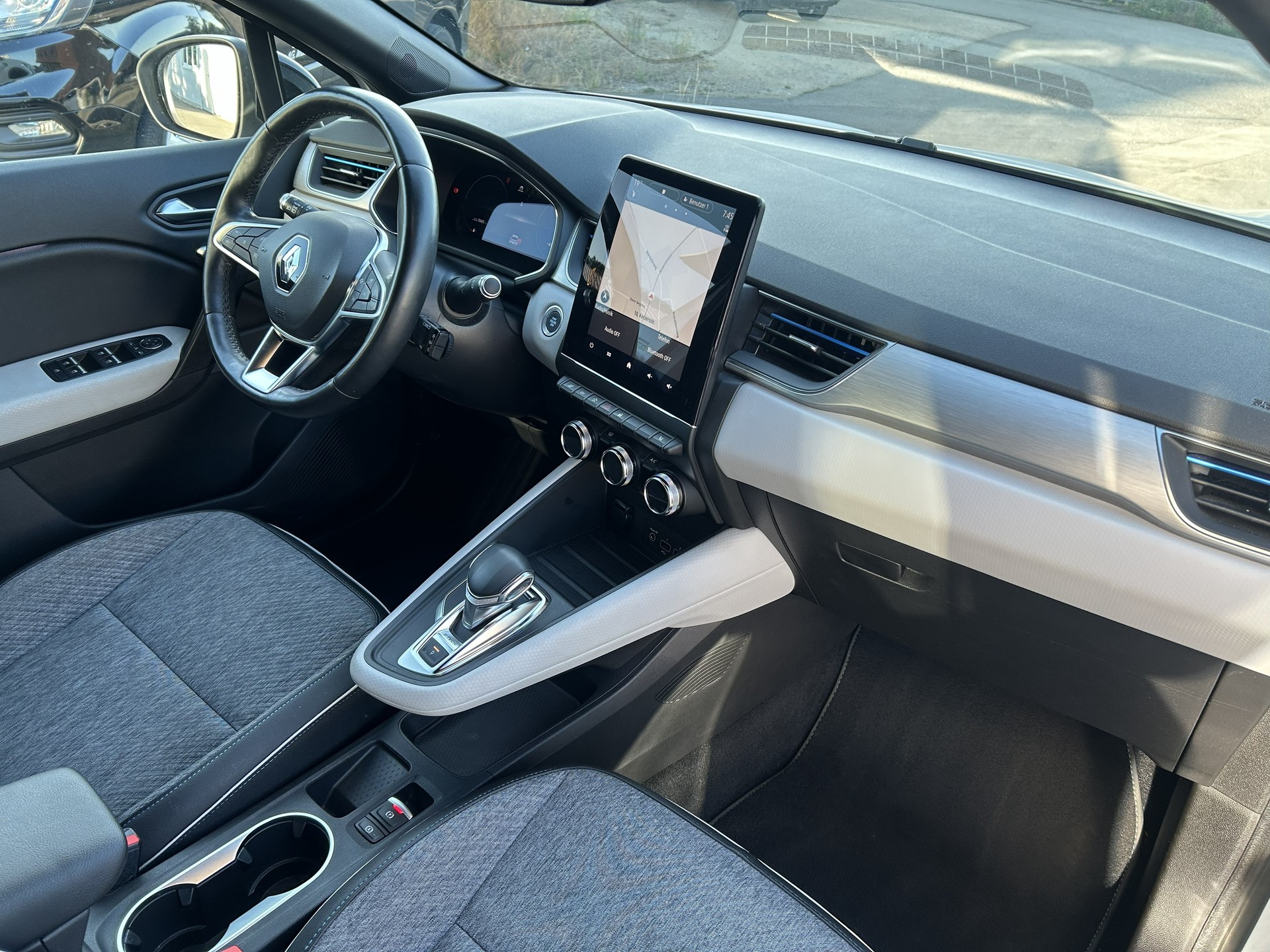 RENAULT Captur 1.6 E-Tech Edition1 DHT-image-4