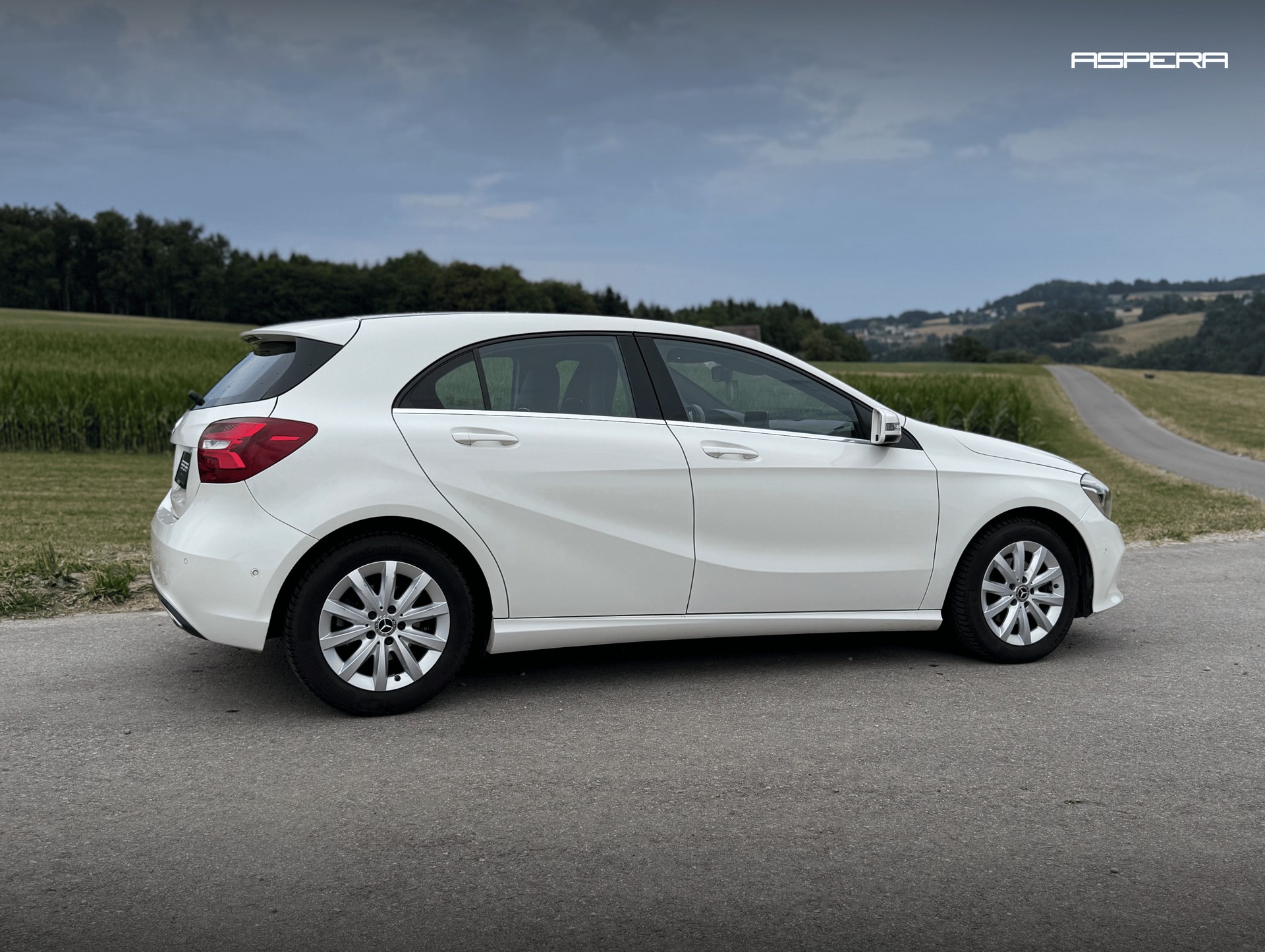MERCEDES-BENZ A 180 Urban ** Ab MFK und Service **-image-6