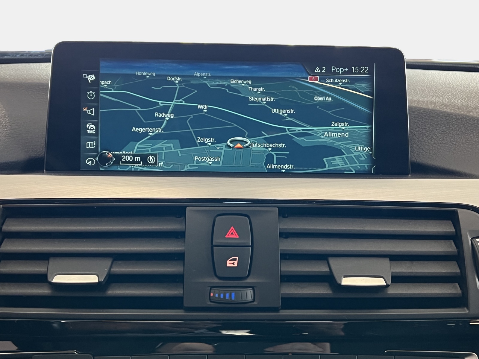 BMW 330i xDrive Touring Luxury Line Steptronic-image-12