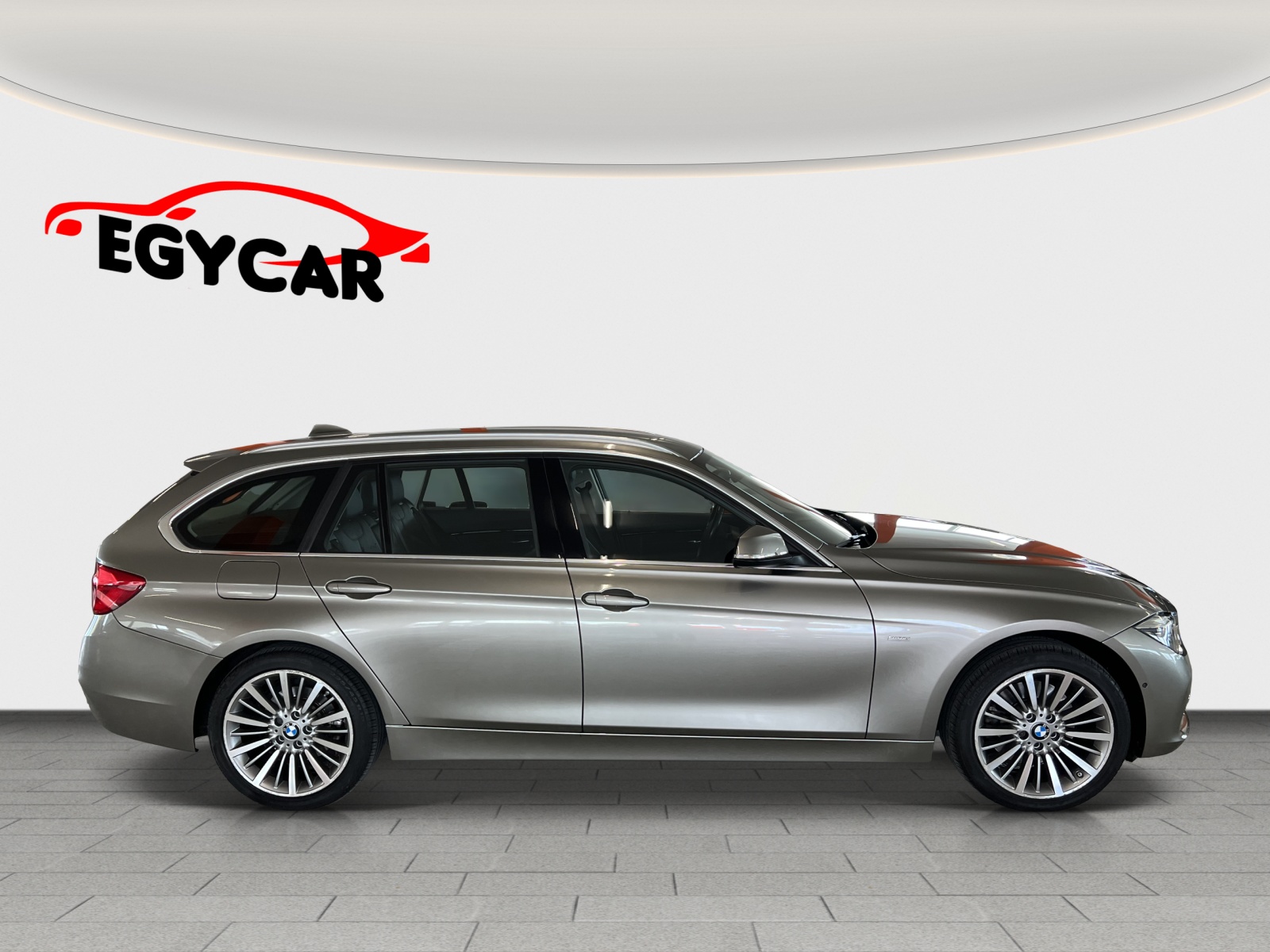 BMW 330i xDrive Touring Luxury Line Steptronic-image-7