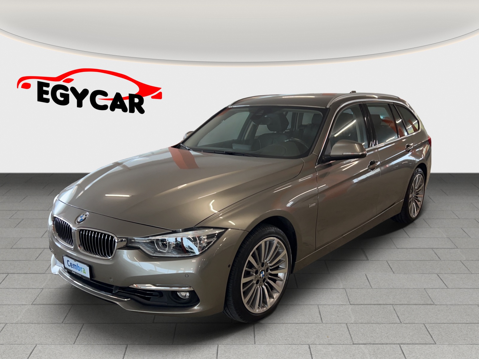 BMW 330i xDrive Touring Luxury Line Steptronic-image-2