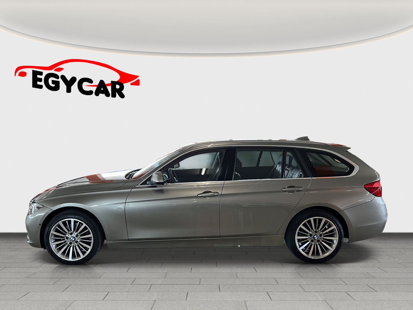 BMW 330i xDrive Touring Luxury Line Steptronic-image-5