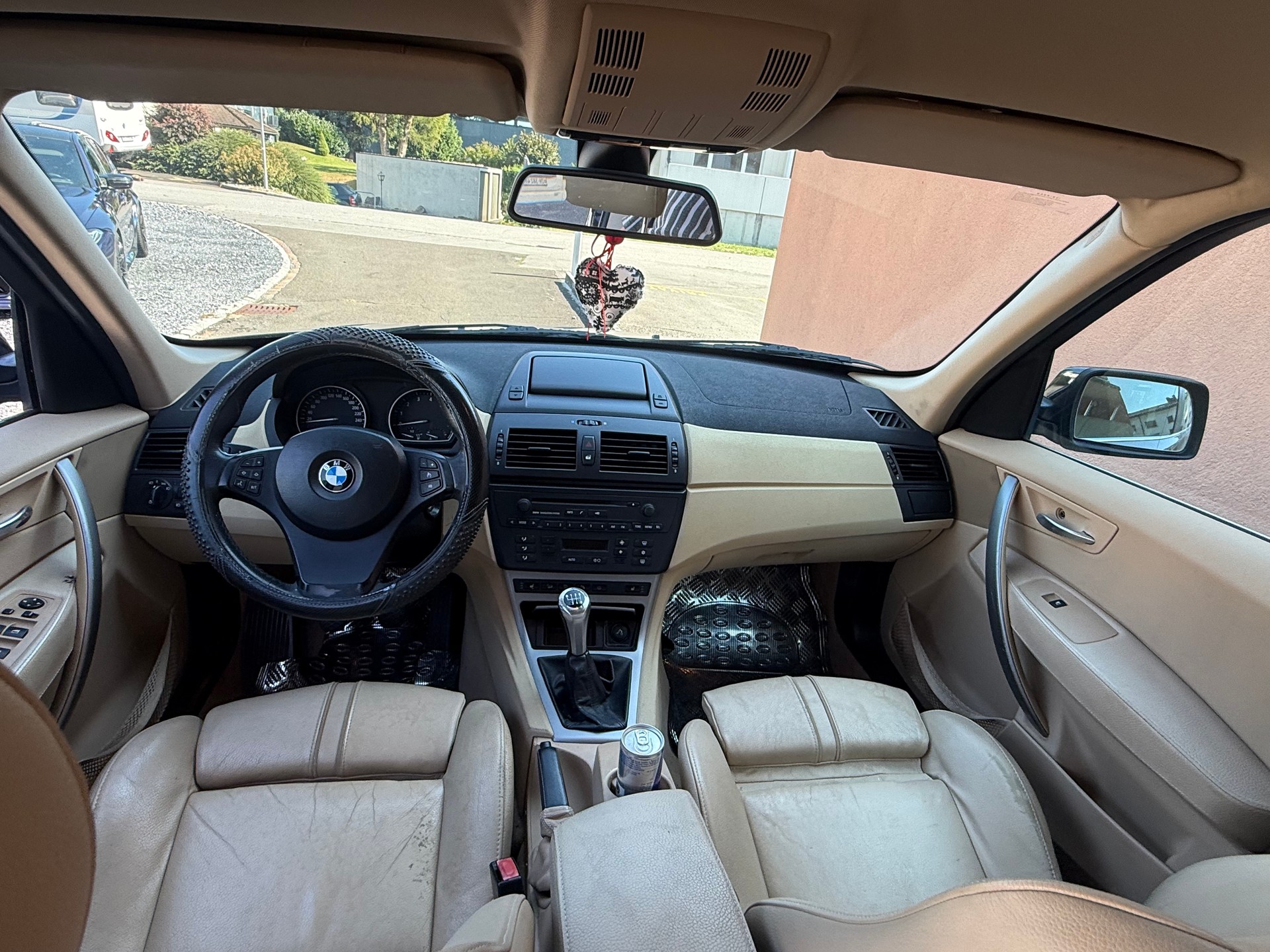 BMW X3 3.0i-image-7