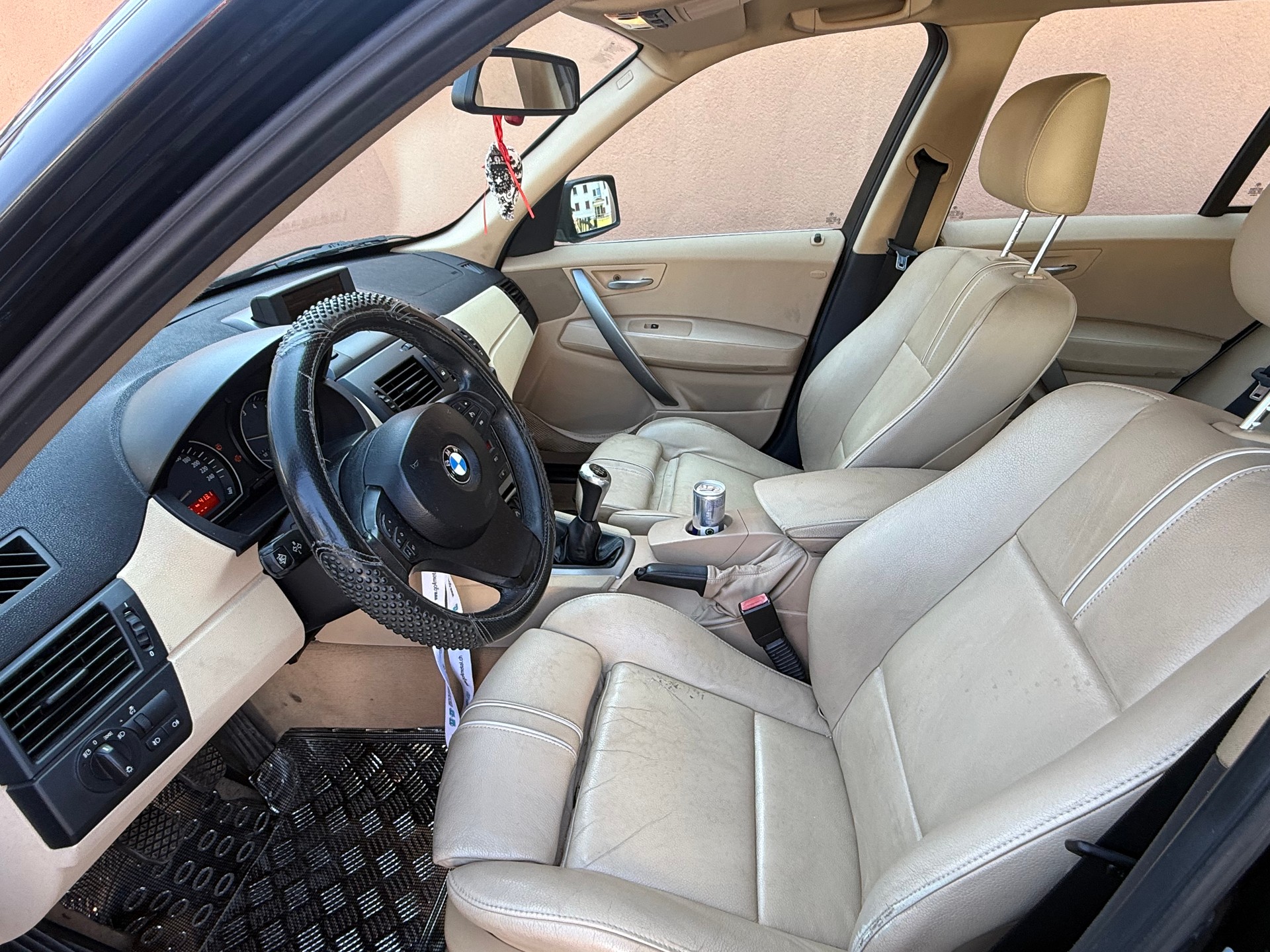 BMW X3 3.0i-image-10