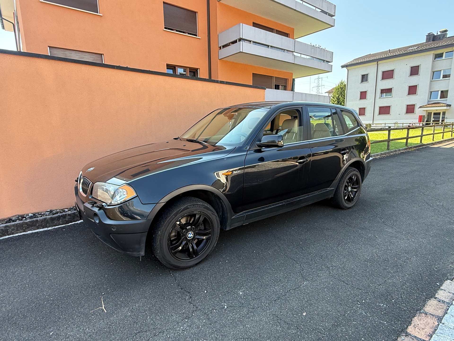 BMW X3 3.0i-image-2