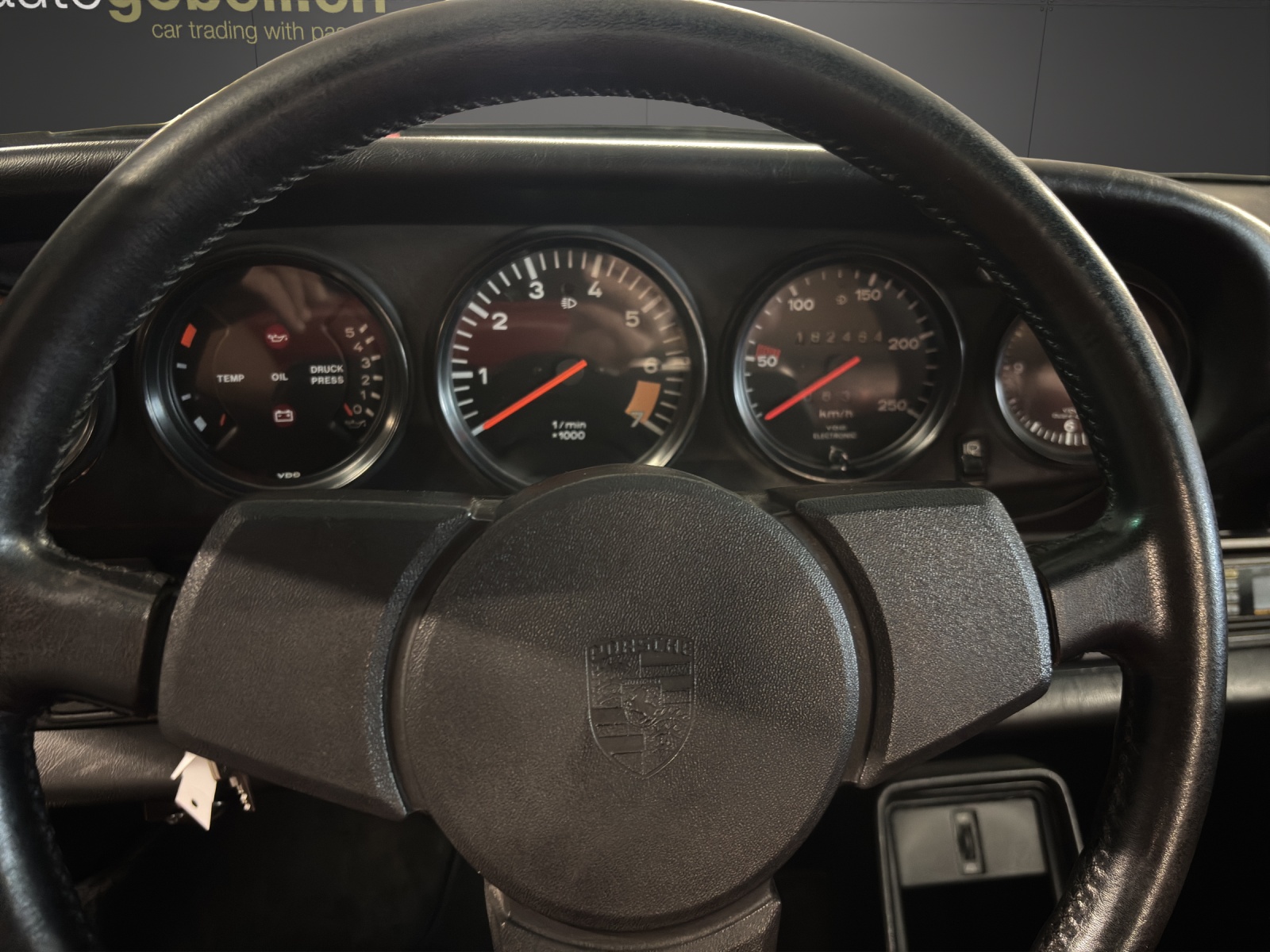 PORSCHE 911 SC Cabrio-image-5